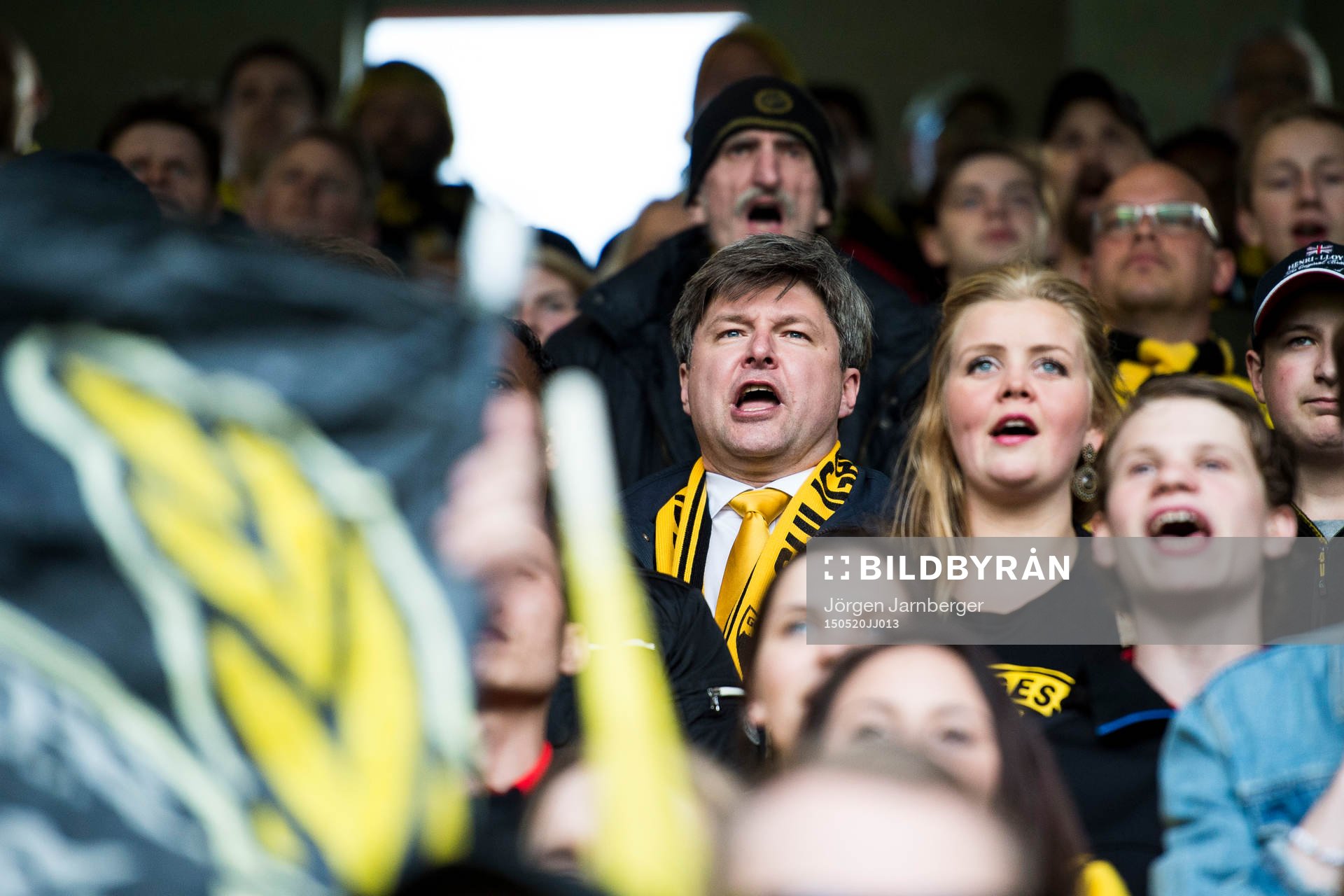 Elfsborgs ordförande Bo Johansson i supporterklacken