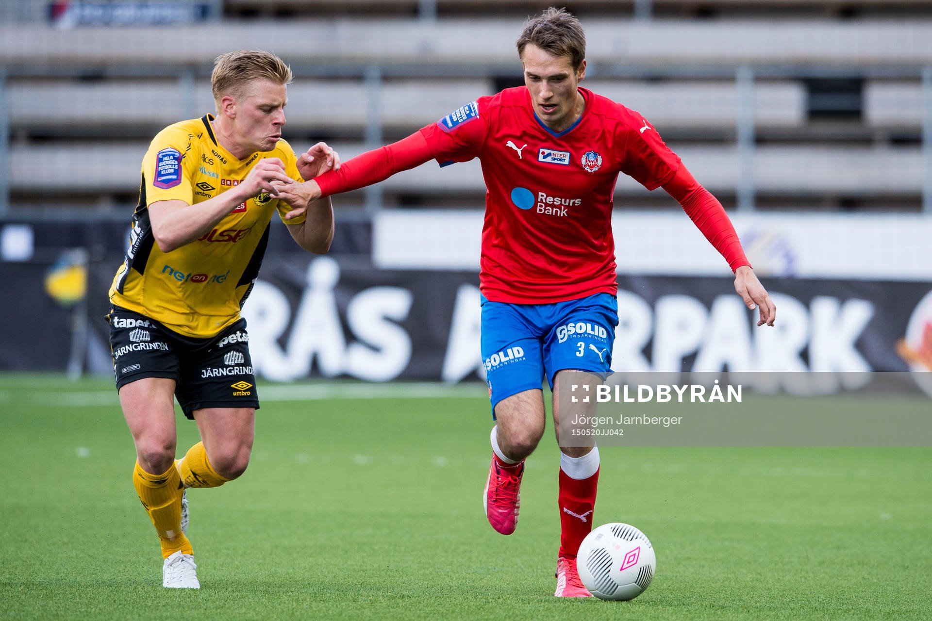 Kamp mellan Helsingborgs Frederik Helstrup Jensen  och