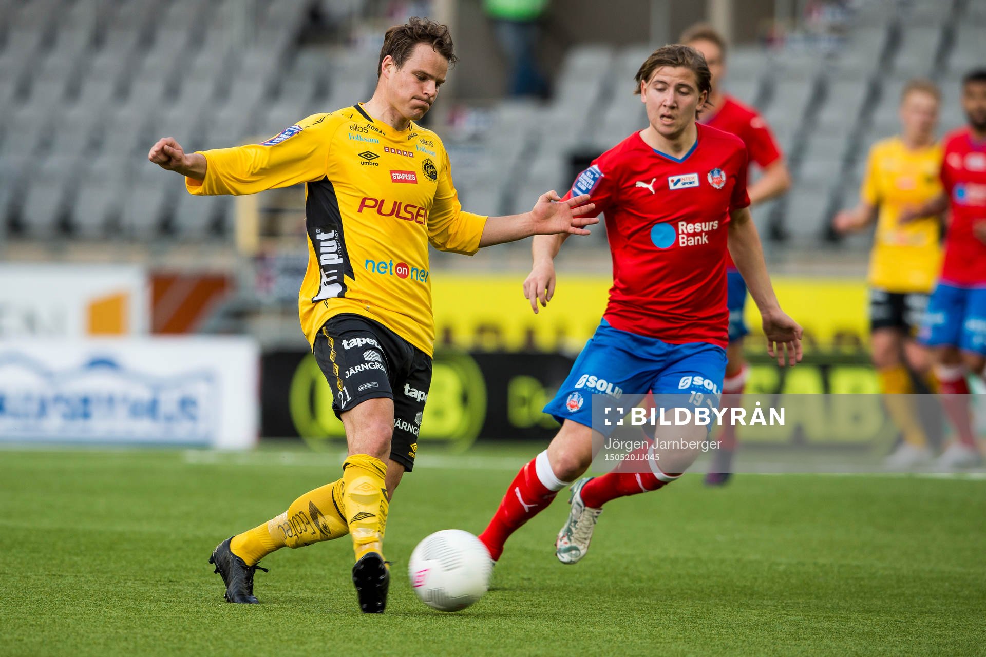 Elfsborgs Henning Hauger och Helsingborgs Darijan Bojanic
