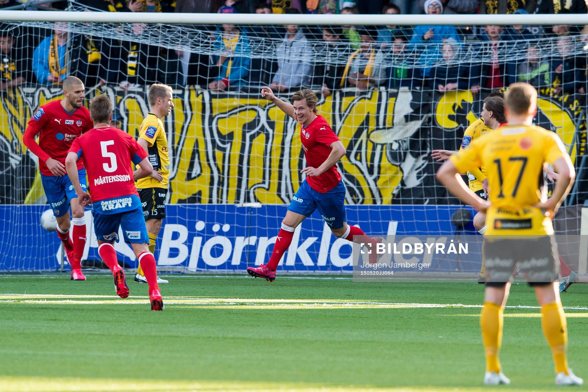 Helsingborgs Emil Krafth jublar
