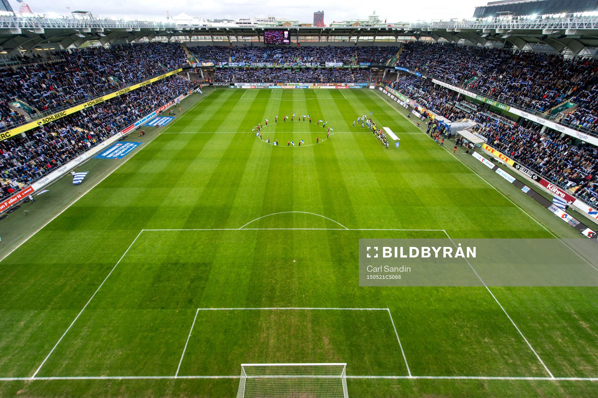 Lagen står uppställda på Gamla Ullevi
