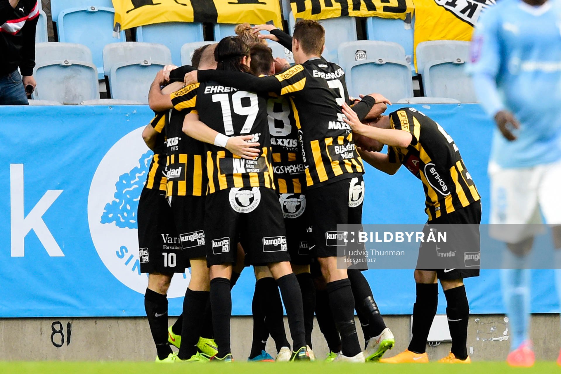 1 Häckens Samuel Gustafson jublar