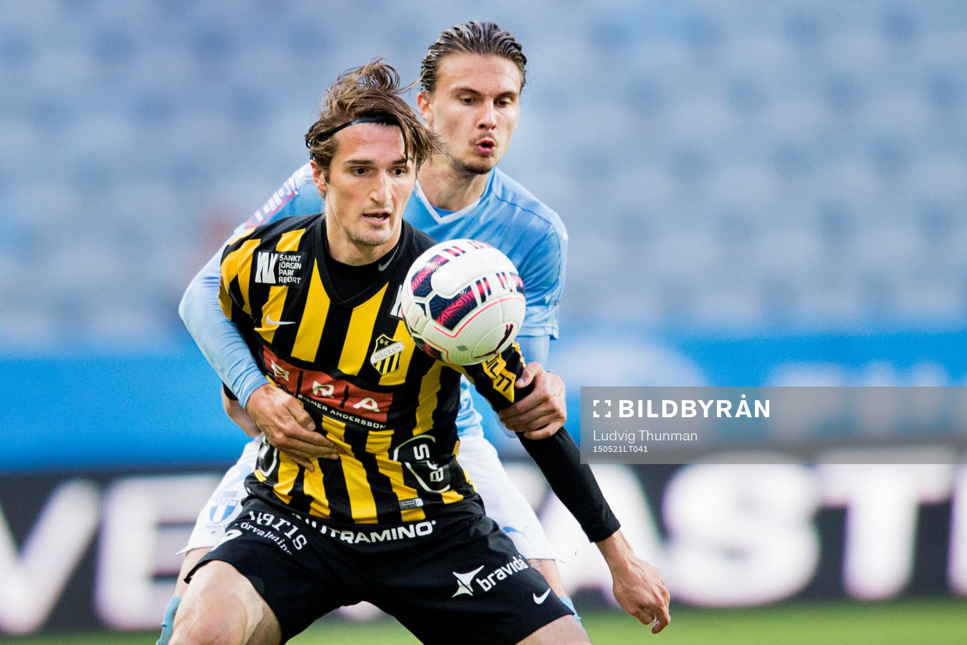 Häckens Dardan Rexhepi och Malmö FFs Erik Johansson