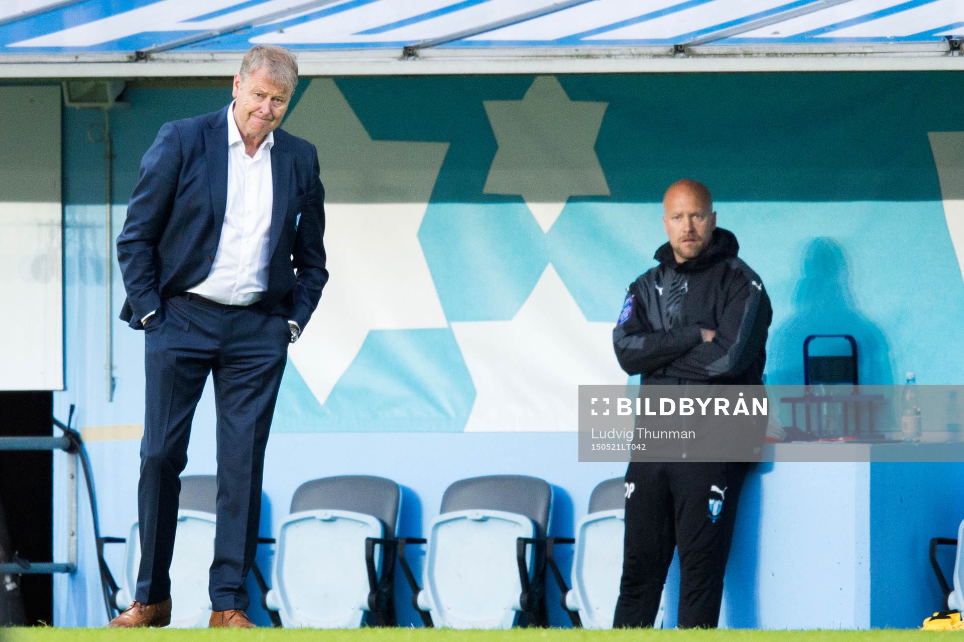 Malmö FFs tränare Åge Hareide deppar med assisterande