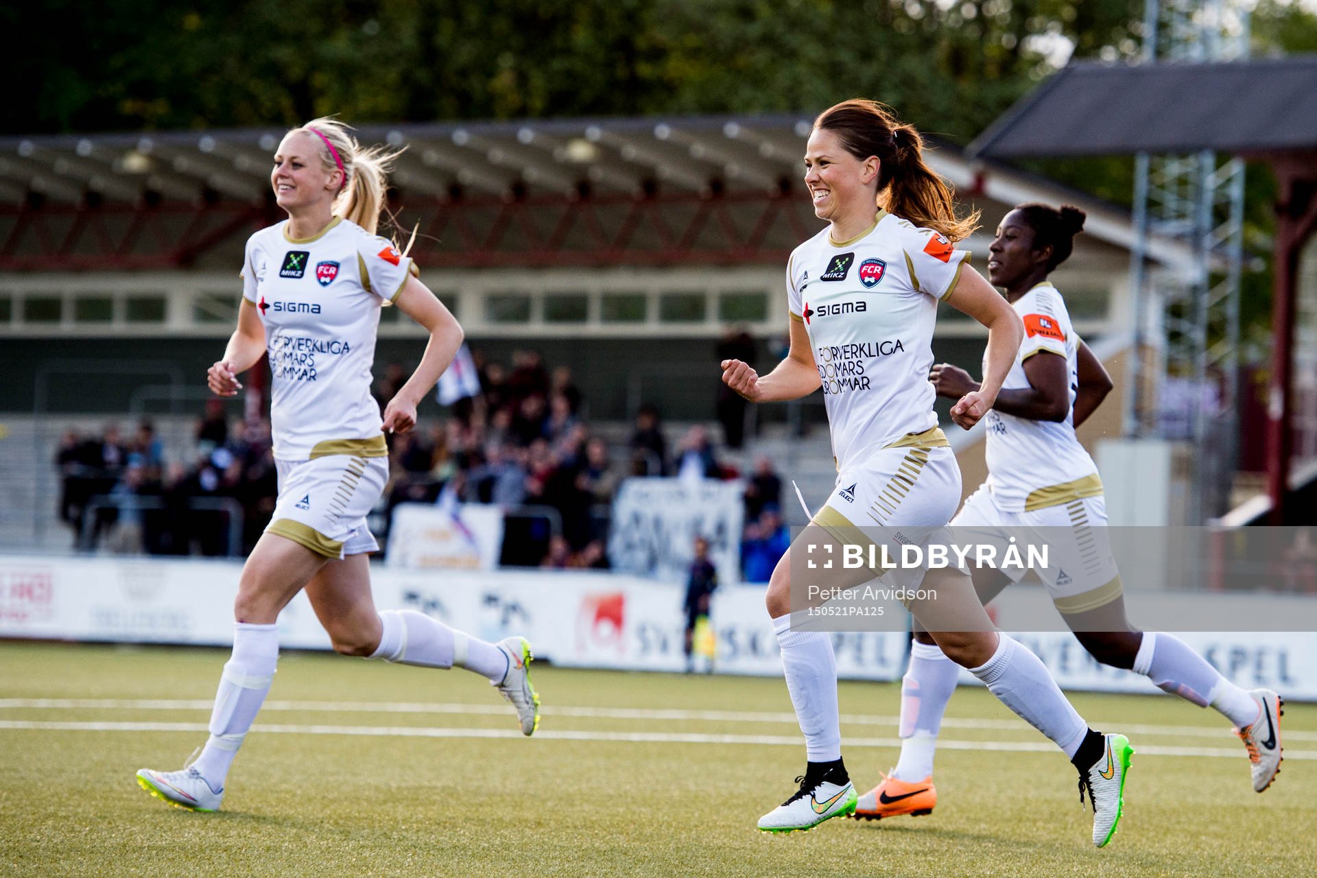 Rosengårds Amanda Ilestedt, Sara Björk Gunnarsdottir och