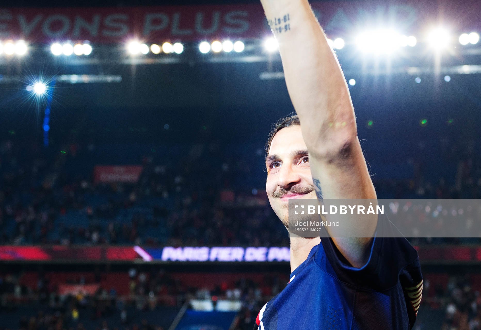 s Zlatan Ibrahimovic jublar