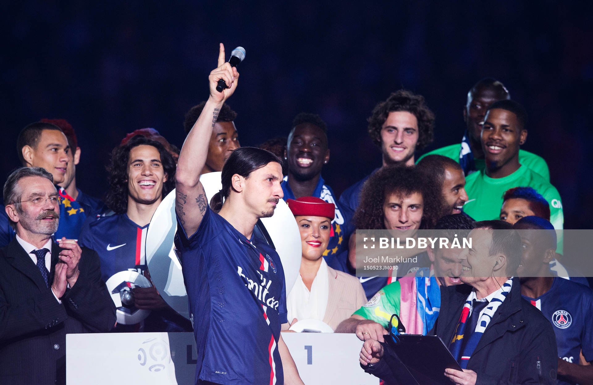 s Zlatan Ibrahimovic ropar Viva la France vid