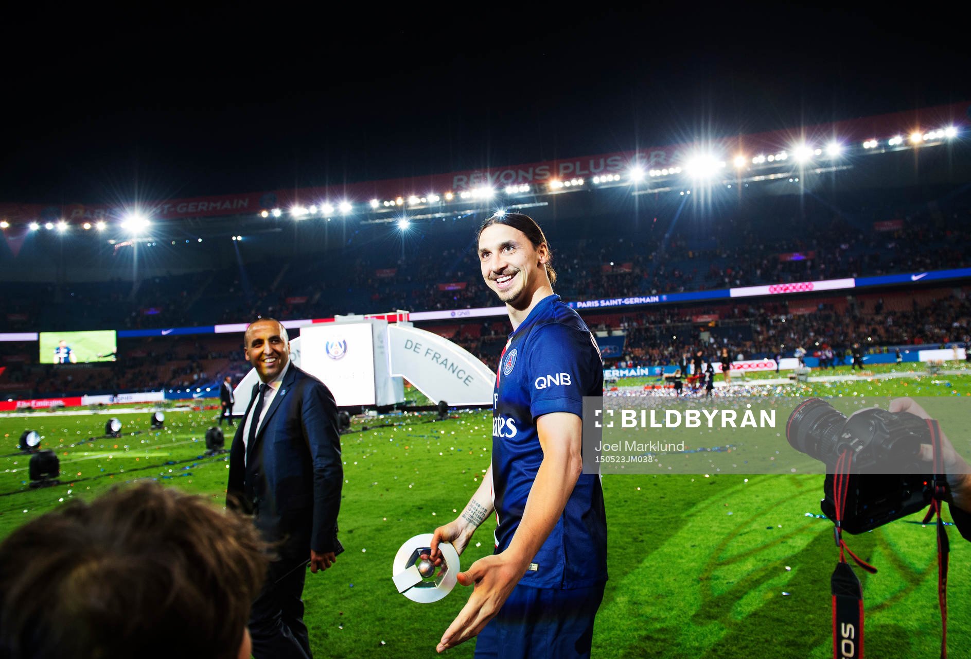 s Zlatan Ibrahimovic jublar