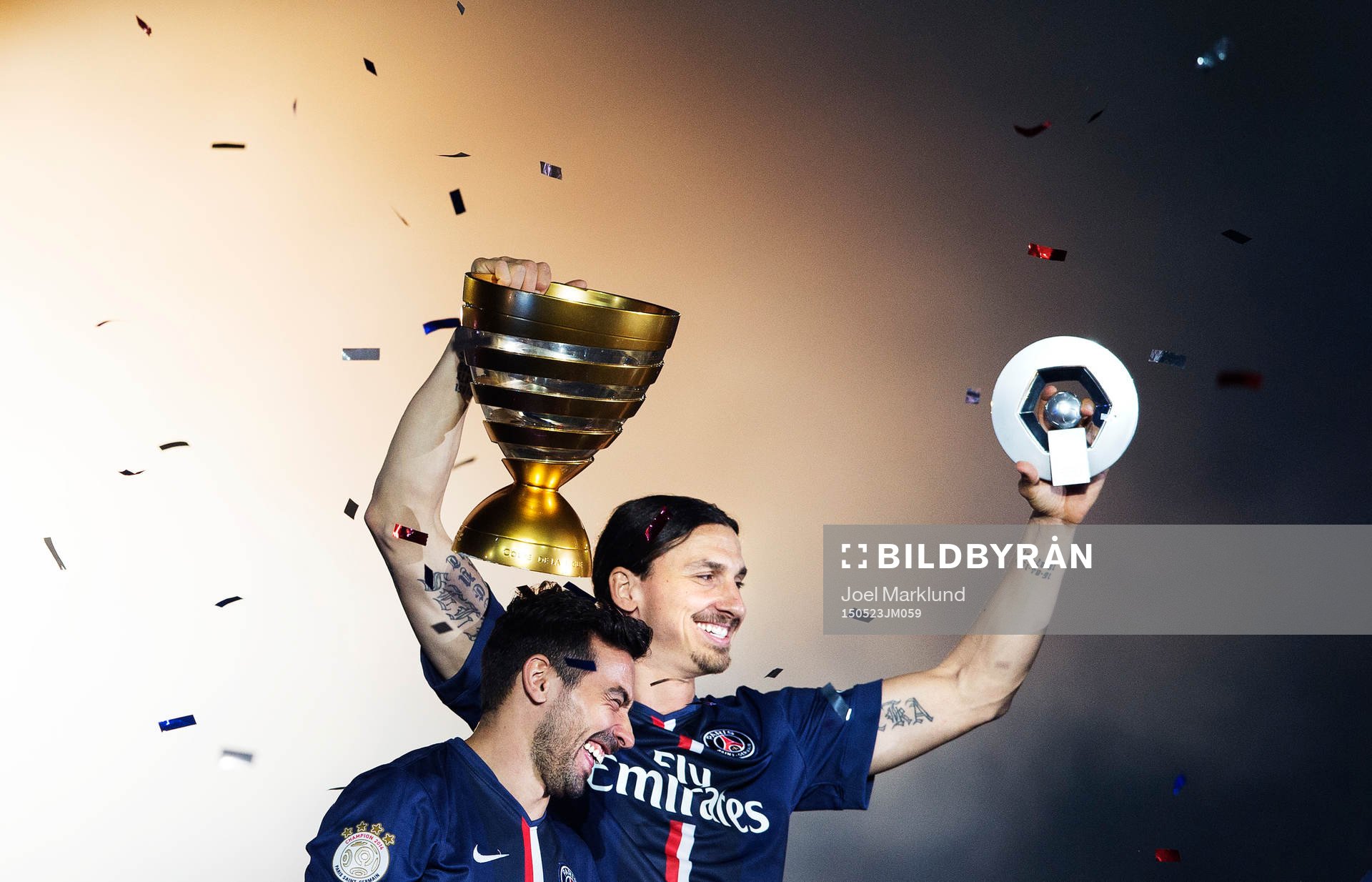 s Ezequiel Lavezzi och Zlatan Ibrahimovic jublar med när
