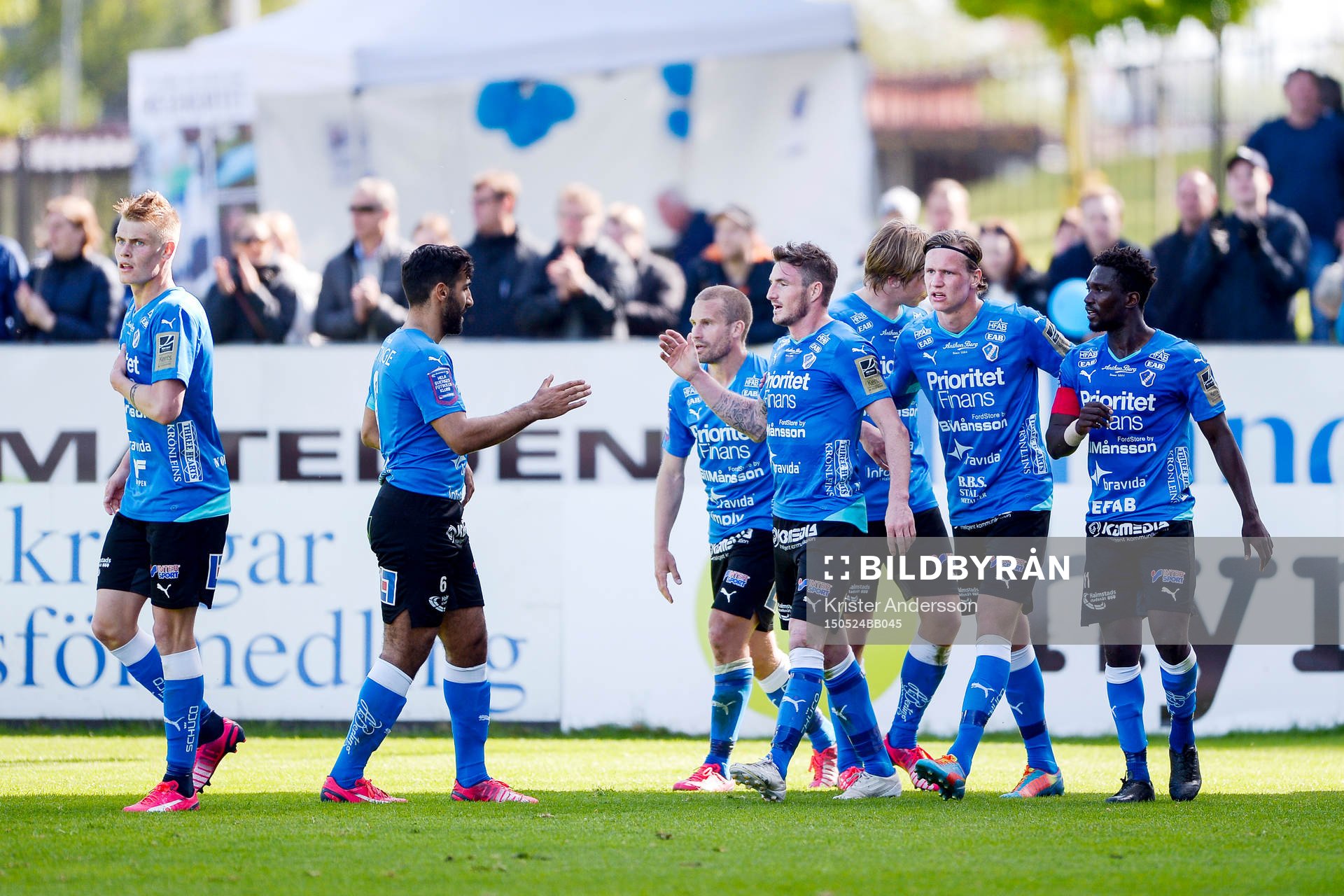 Halmstads spelare jublar
