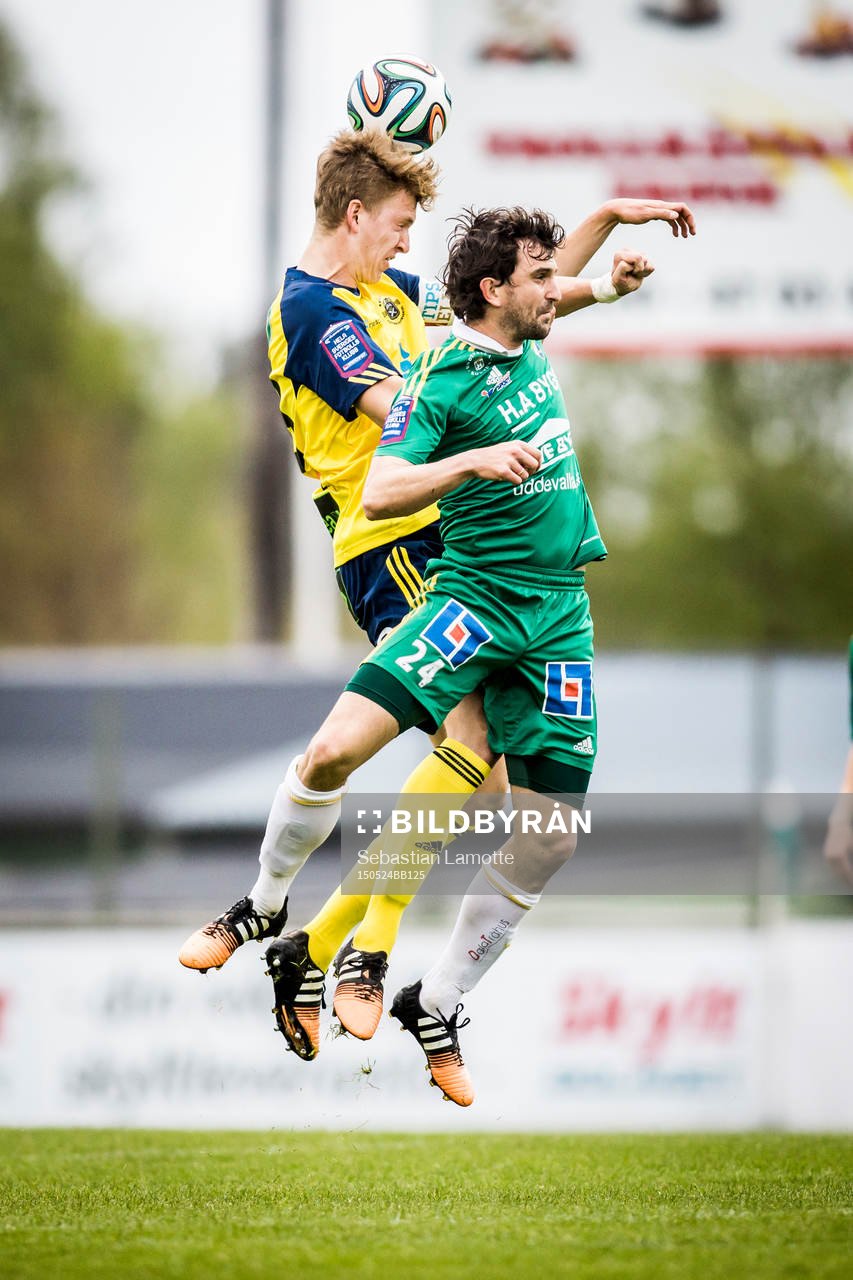 Ljungskiles Aleksandar Kitic i nickduell med Ängelholms Erik Widen under fotbollsmatchen i Superettan mellan Ljungskile och Ängelholm den 24 maj 2015 i Ljungskile.