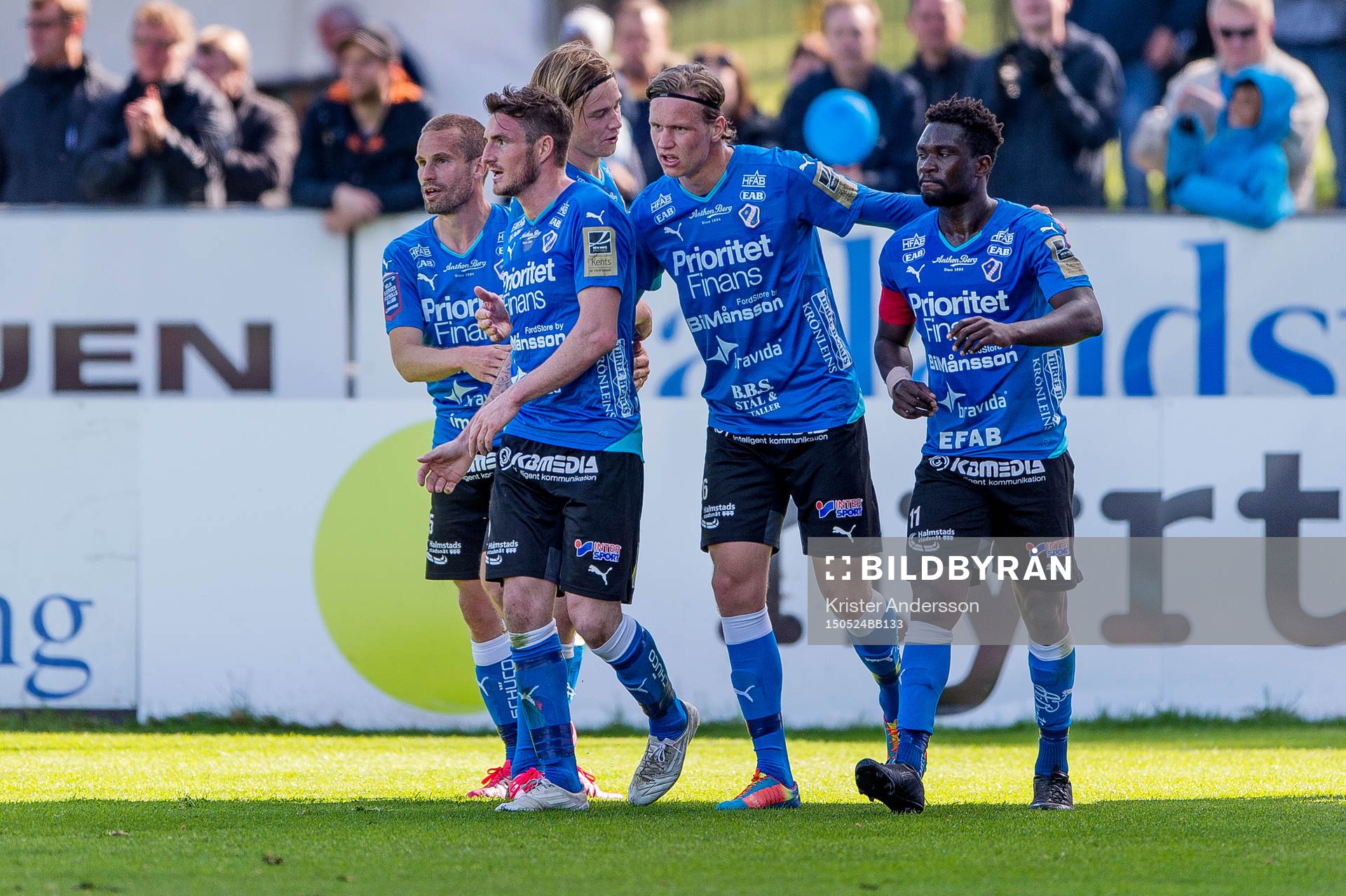 Halmstads spelare jublar