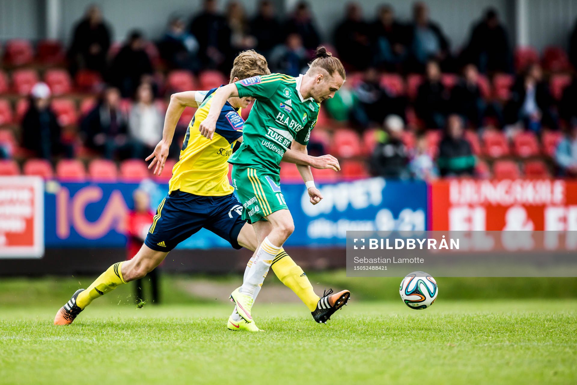 Ljungskiles Jonas Lindberg  under fotbollsmatchen i Superettan mellan Ljungskile och Ängelholm  den 24 maj 2015 i Ljungskile.
