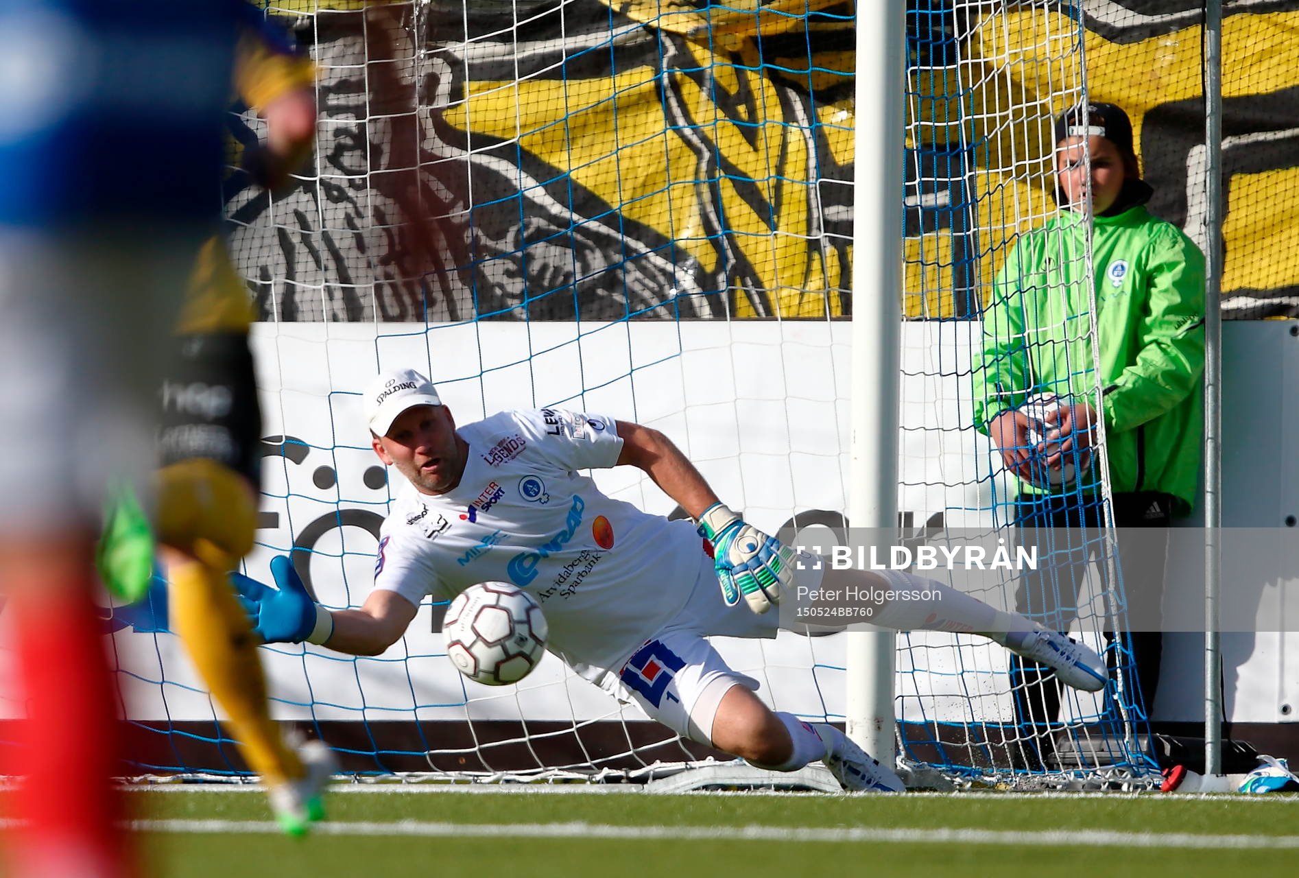 Räddning av Åtvidabergs målvakt Henrik Gustavsson