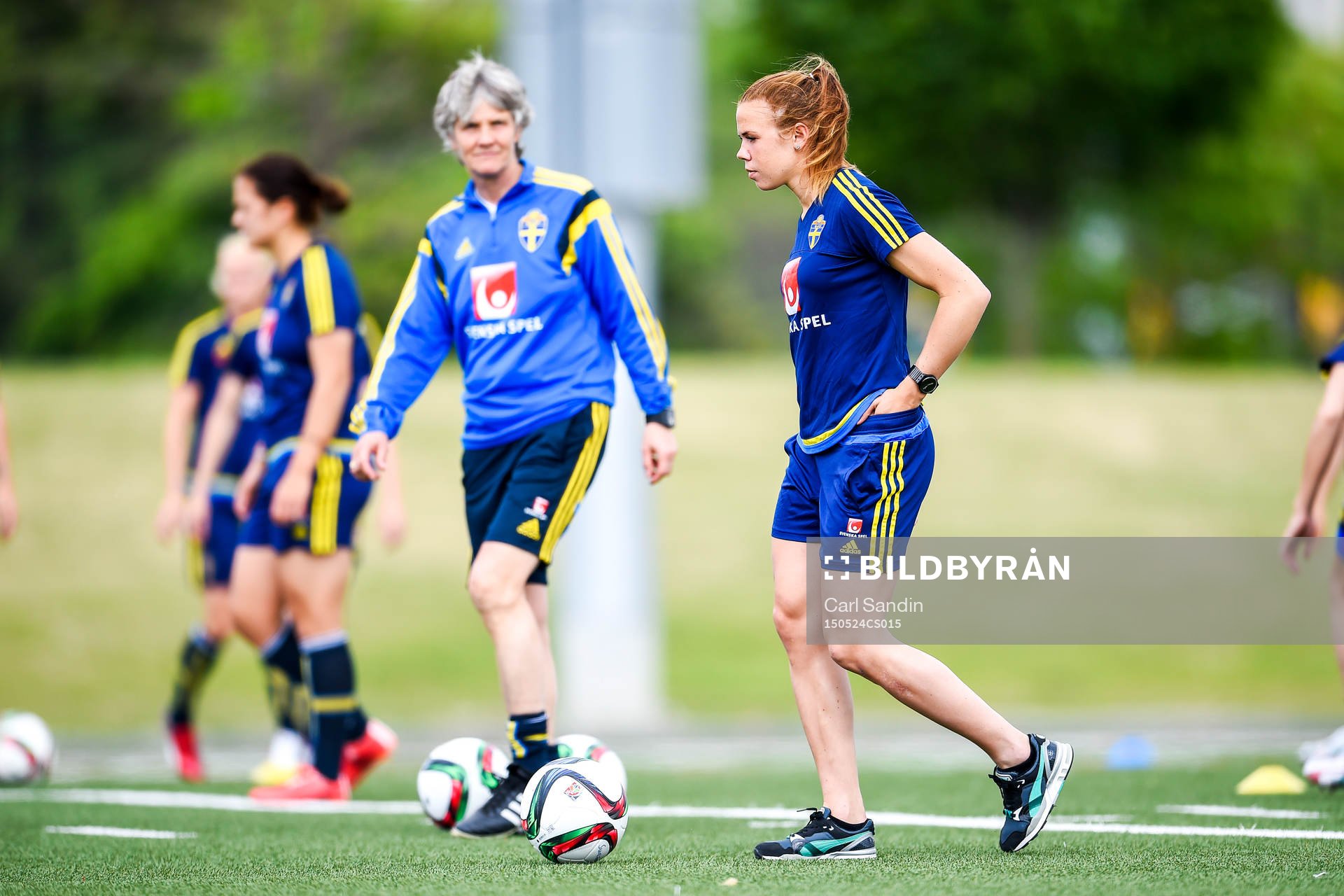 Sveriges Förbundskapten Pia Sundhage och Jessica Samuelsson