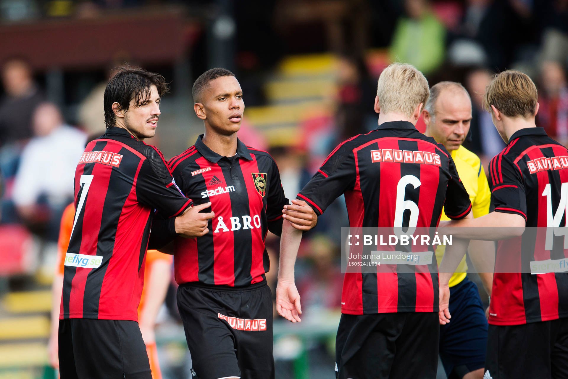 Brommapojkarnas Gabriel Petrovic och Seth Hellberg ställer