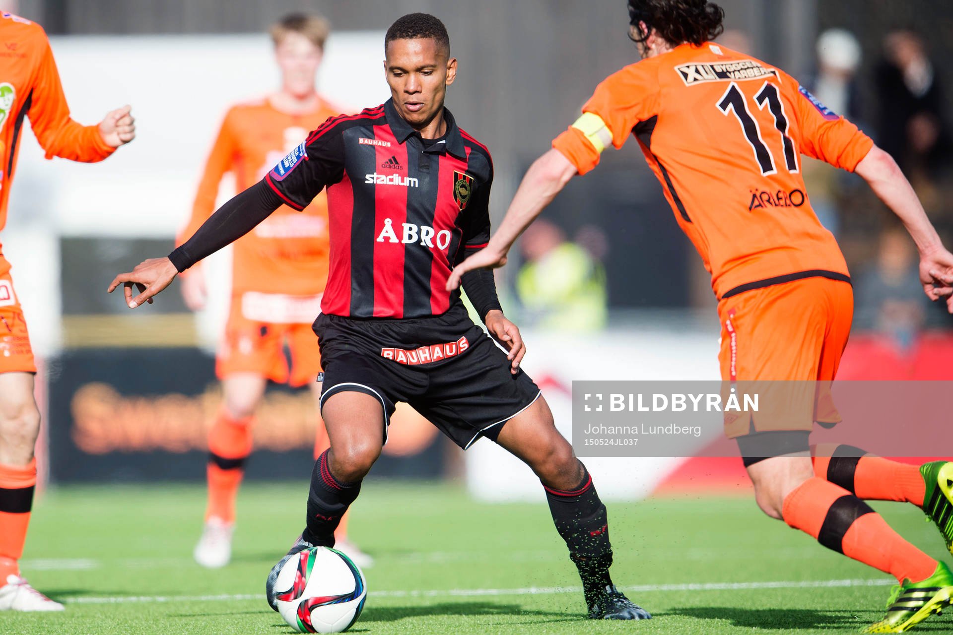 Brommapojkarnas Seth Hellberg utmanar Varbergs Robin