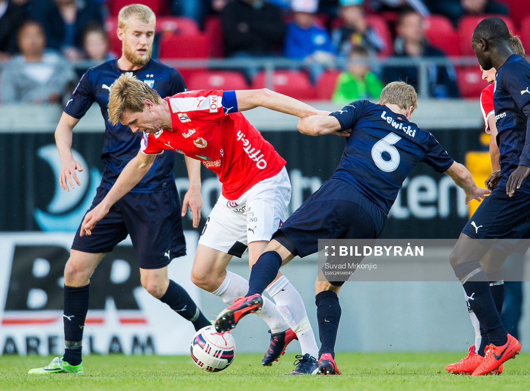 Kalmars David Elm och Malmö FFs Oscar Lewicki