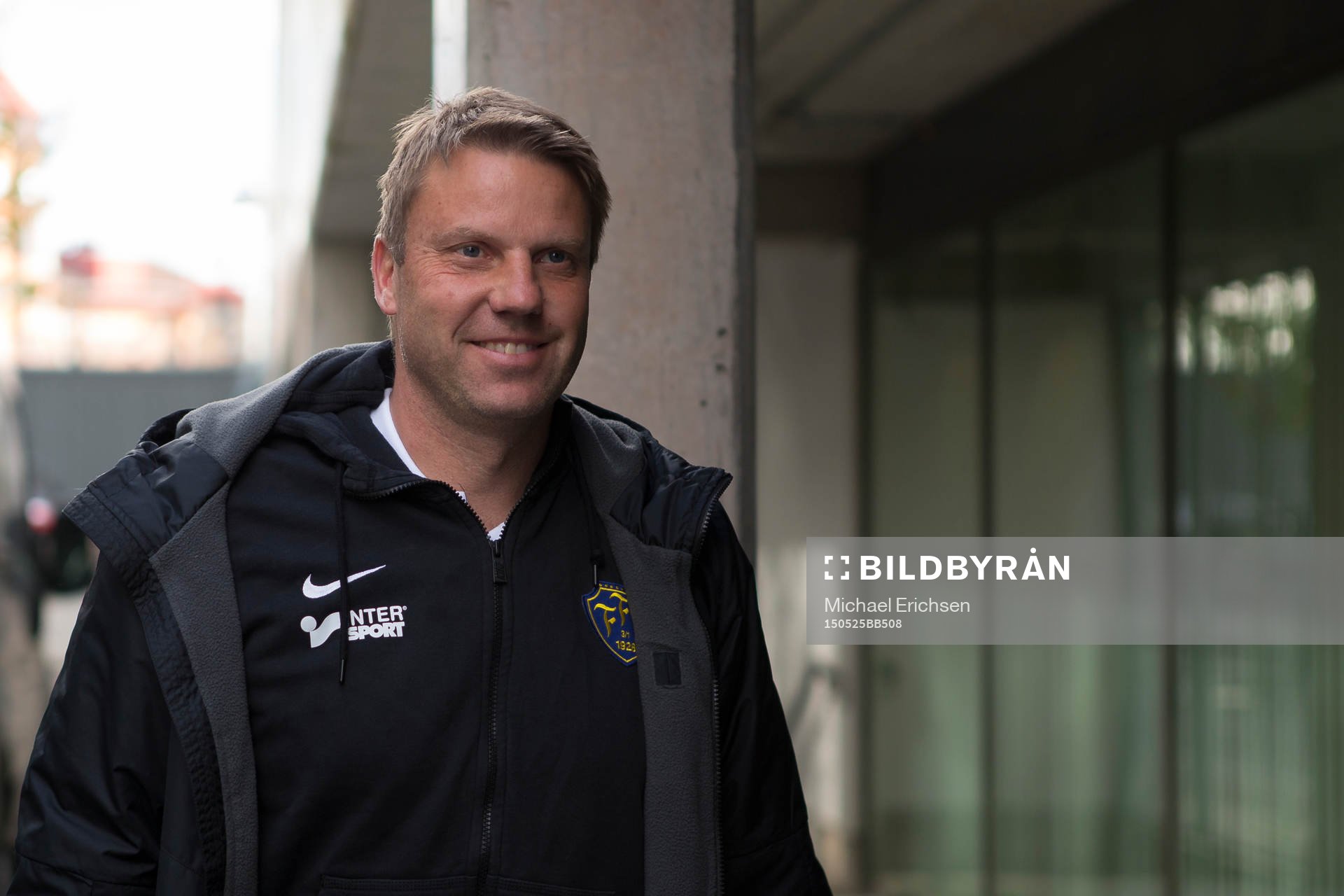 Falkenbergs tränare Hans Eklund vid ankomst till Gamla