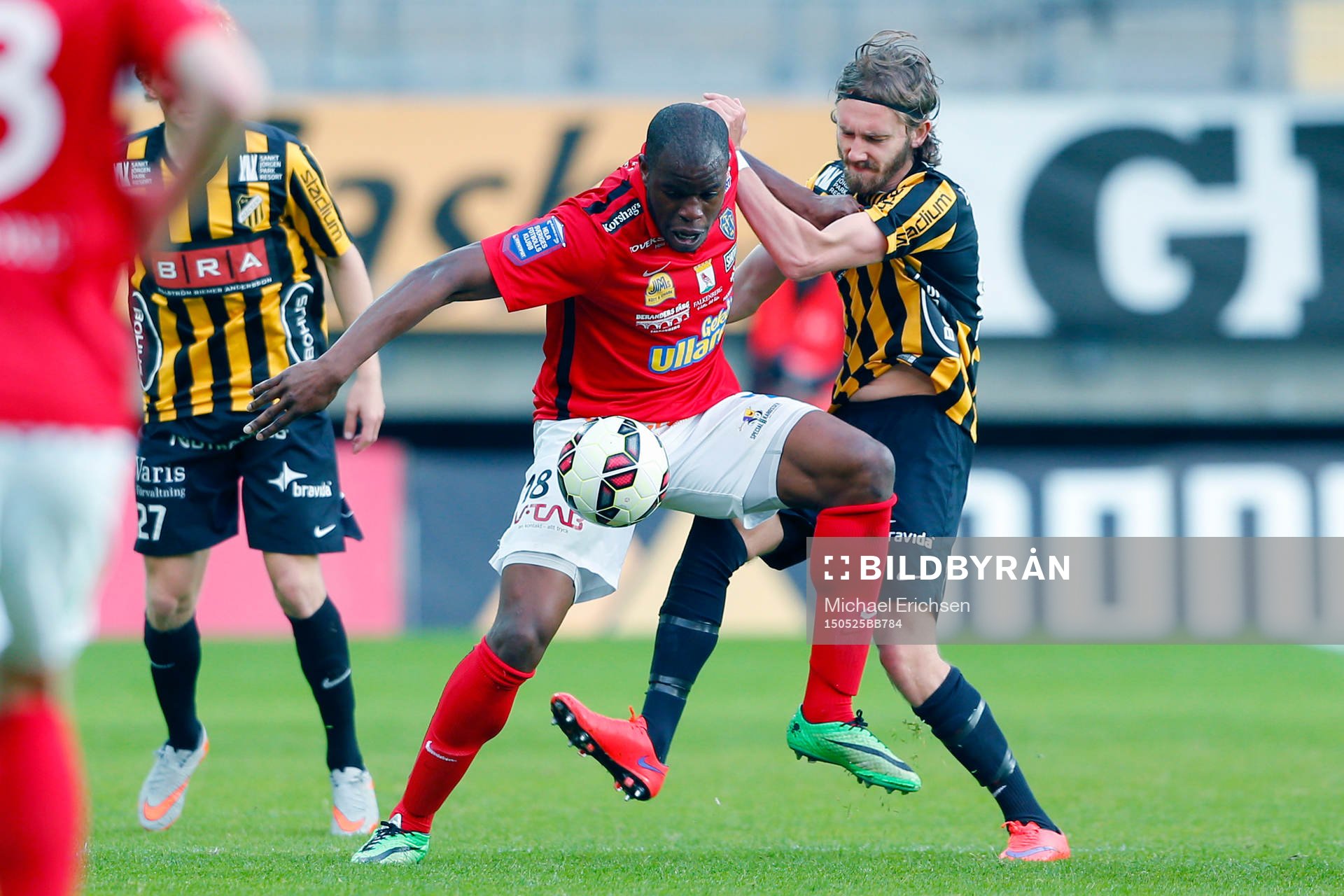 Falkenbergs Hakeem Araba och Häckens Simon Sandberg