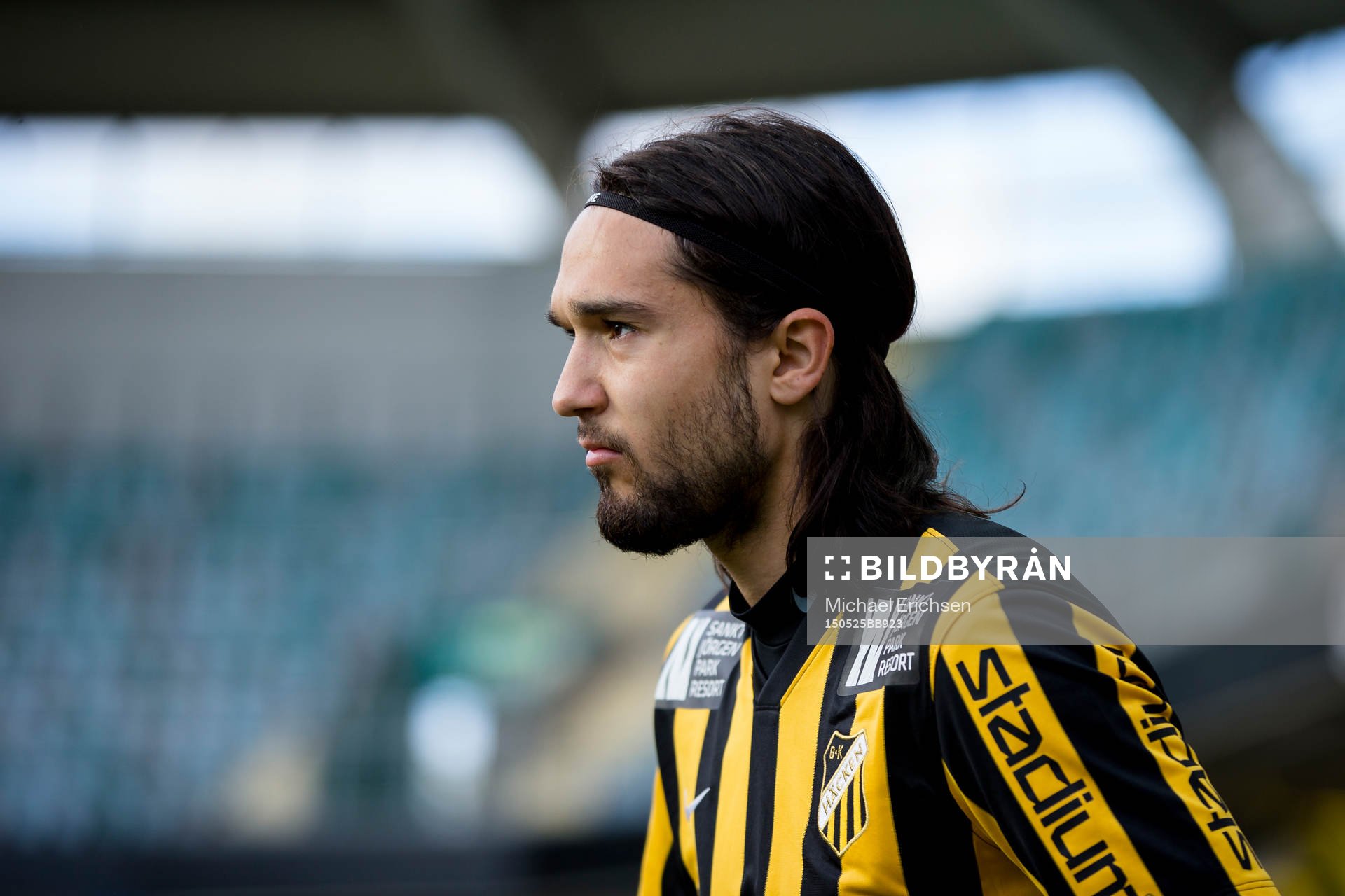 Häckens Leonard Zuta innan fotbollsmatchen i Allsvenskan
