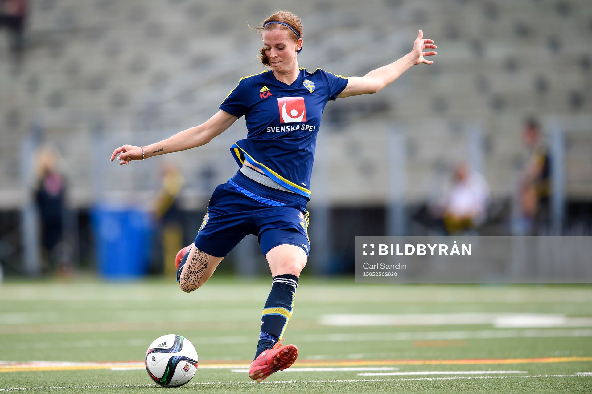 Lotta Schelin under en träning med landslaget den 25 maj 2015 i Toronto.