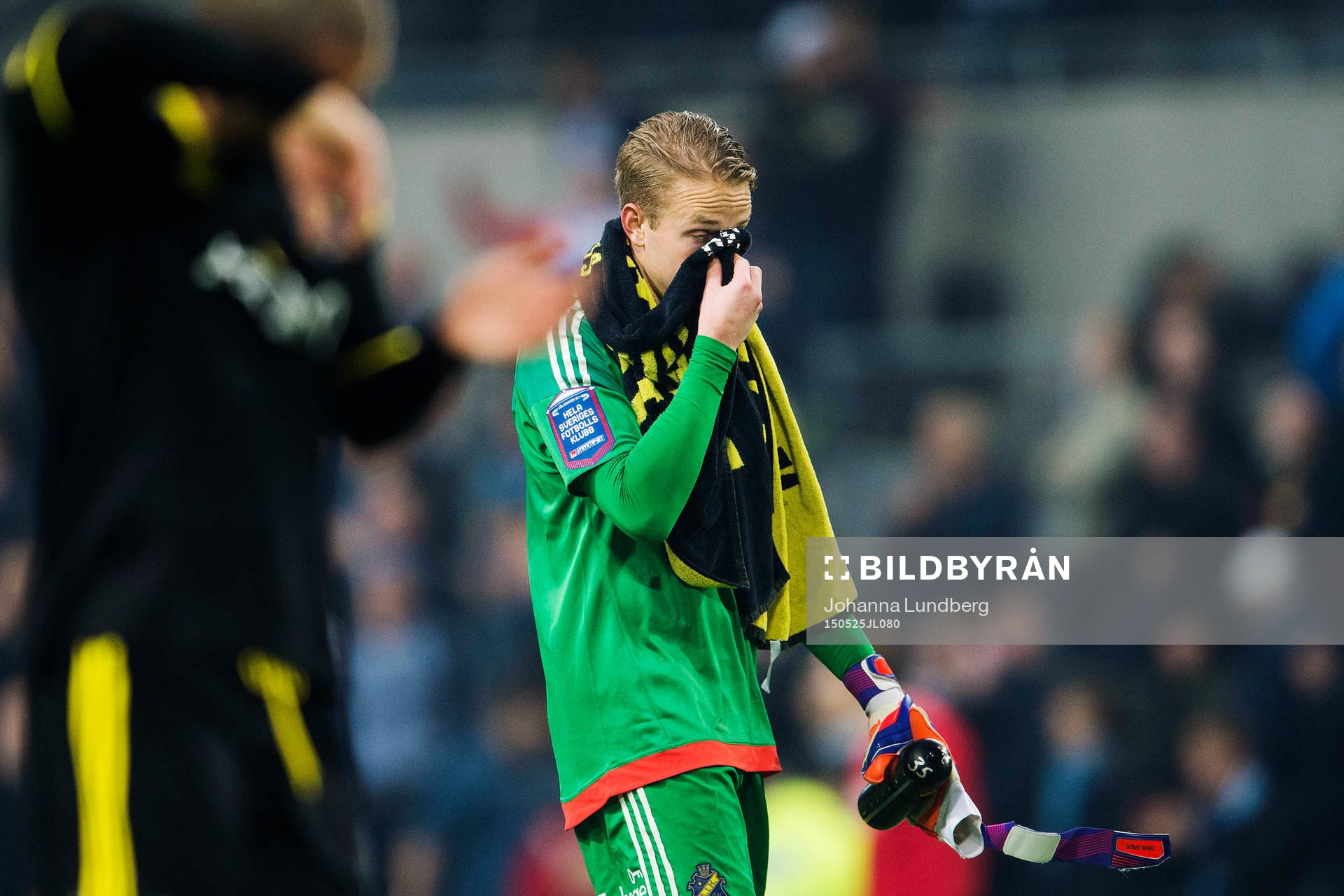 s målvakt Patrik Carlgren deppar