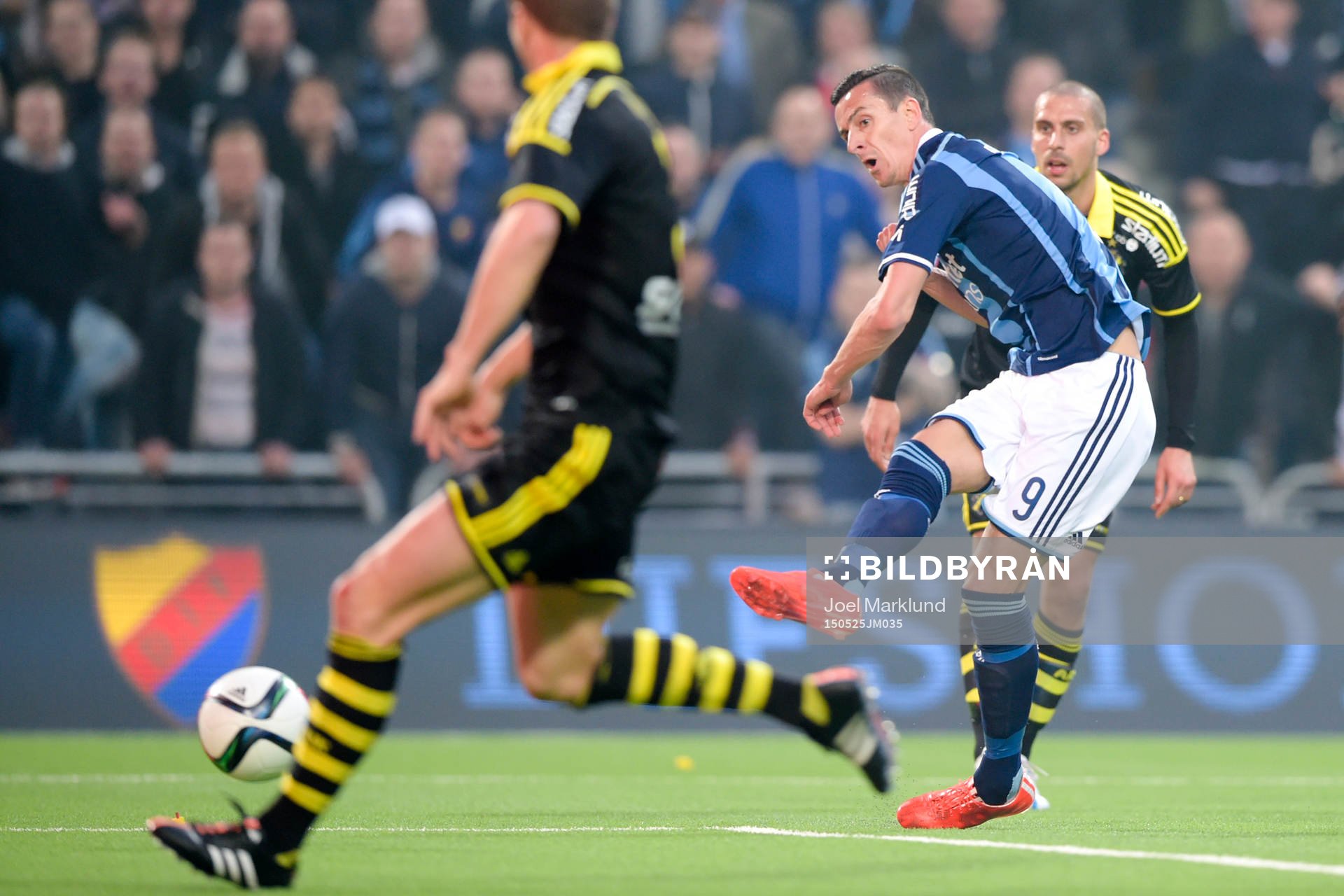 Djurgårdens Haris Radetinac skjuter