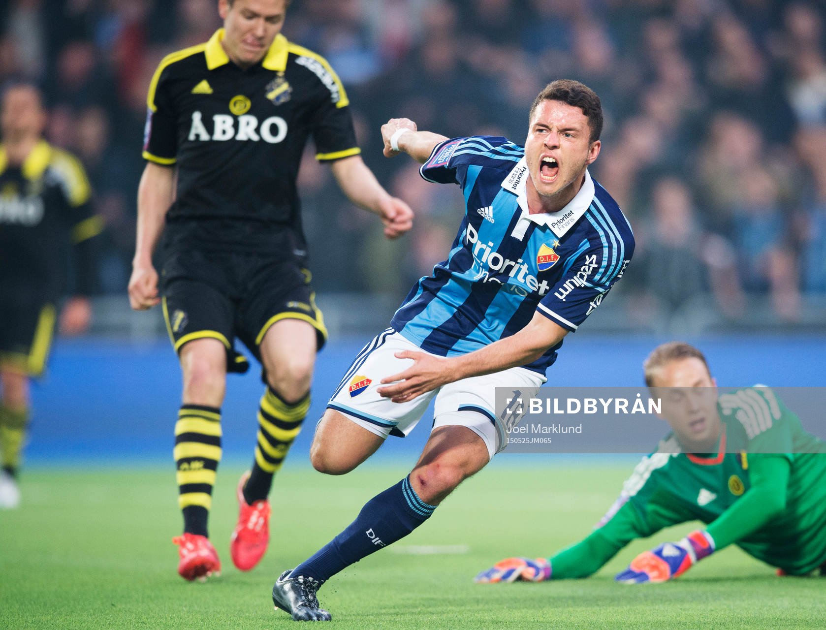 Djurgårdens Kerim Mrabti jublar