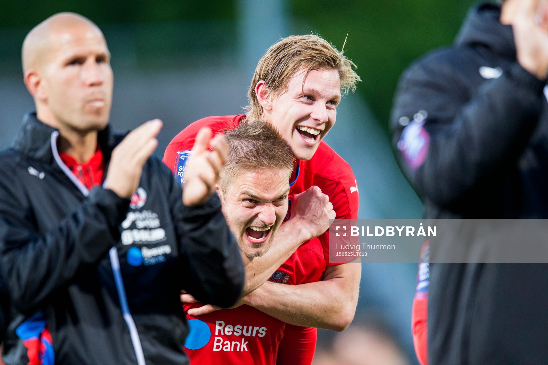 Helsingborgs Emil Krafth jublar med Johan Mårtensson