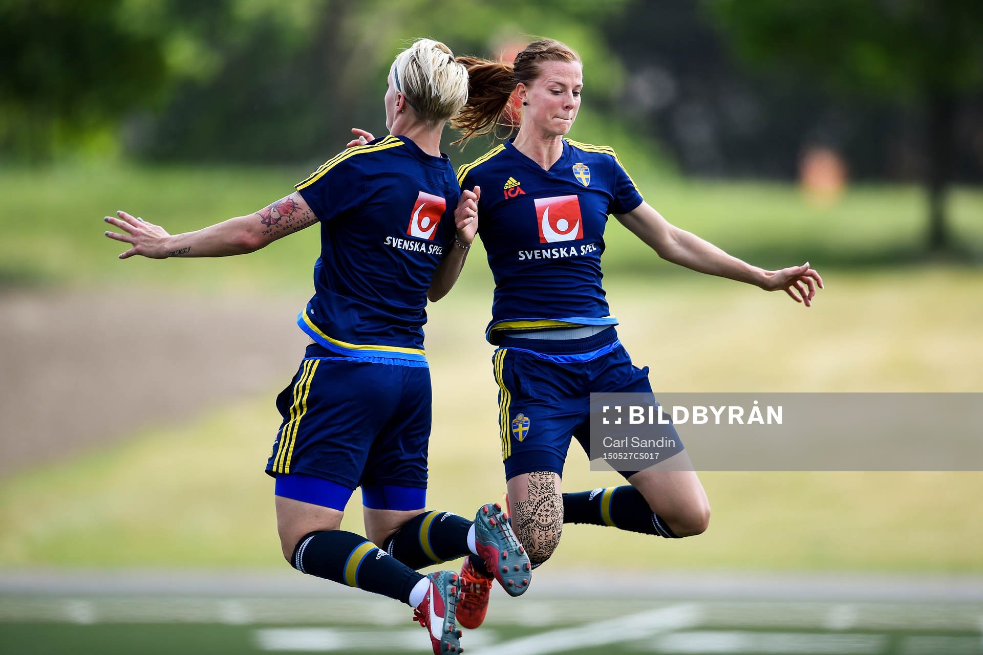Sveriges Nilla Fischer och Lotta Schelin