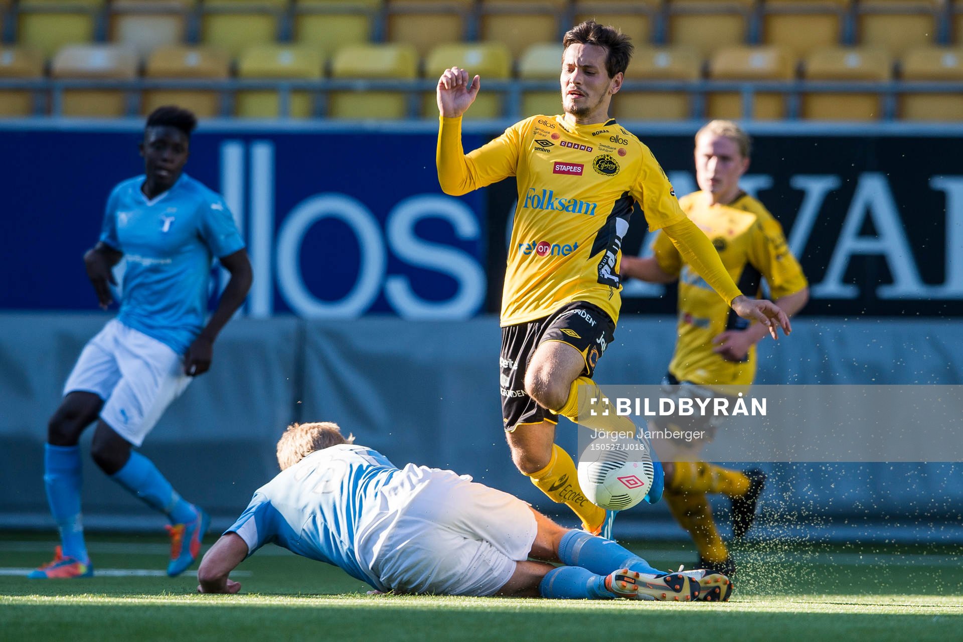 Elfsborgs Liridon Gashi tar sig förbi Malmö FFs Franz