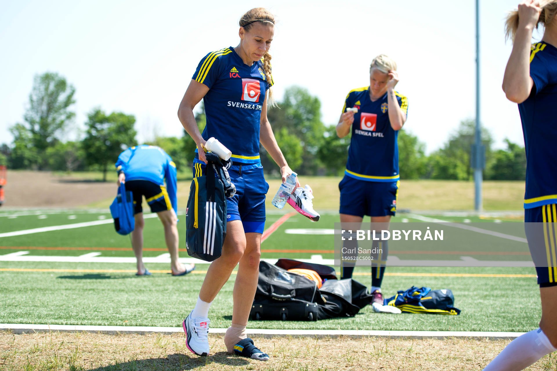 Sveriges Charlotte Rohlin med lindad fot