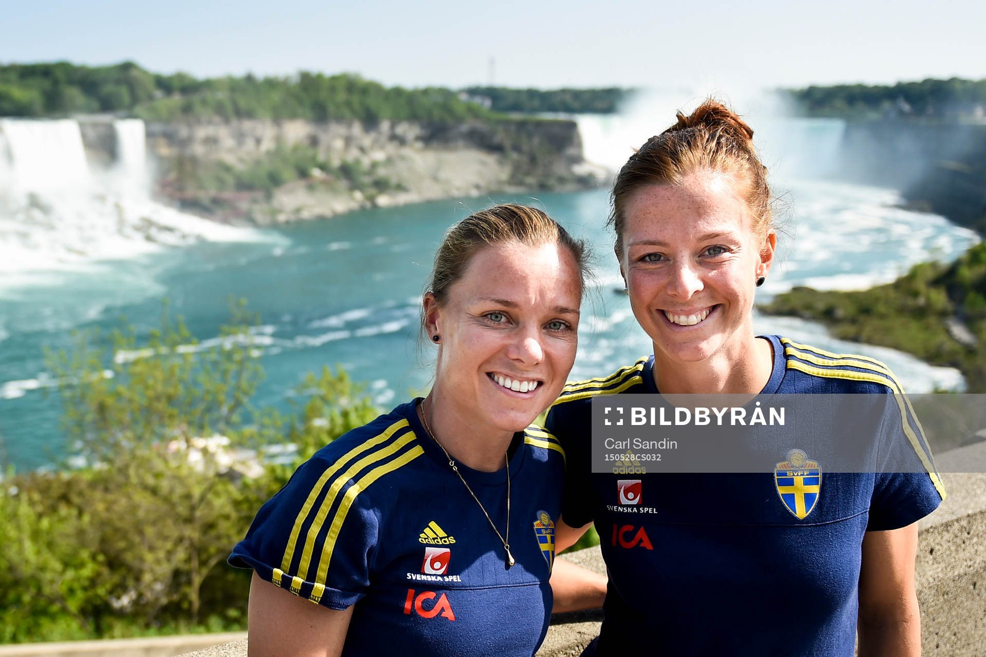 Sveriges Sara Thunebro och Lotta Schelin