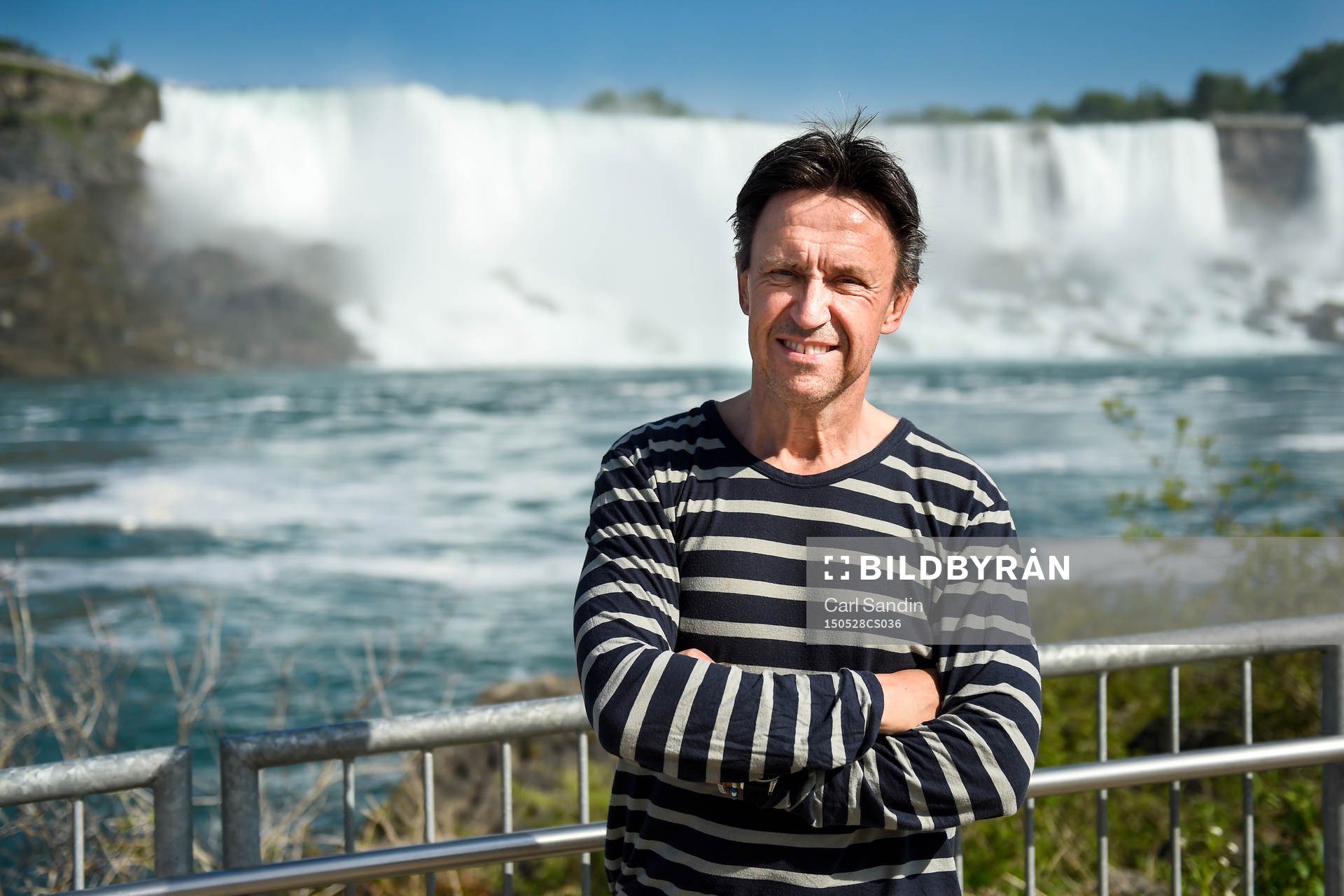 Bylinebild, Mats Bråstedt, reporter på Expressen  under en utflykt till Niagarafallen med landslaget den 28 maj 2015 i Niagarafallen.