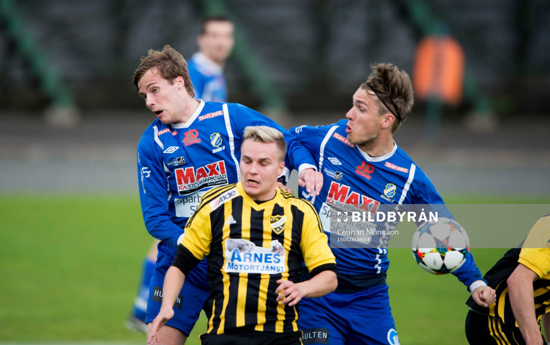 IFK Hässleholms Linus Svensson i matchen i division 2