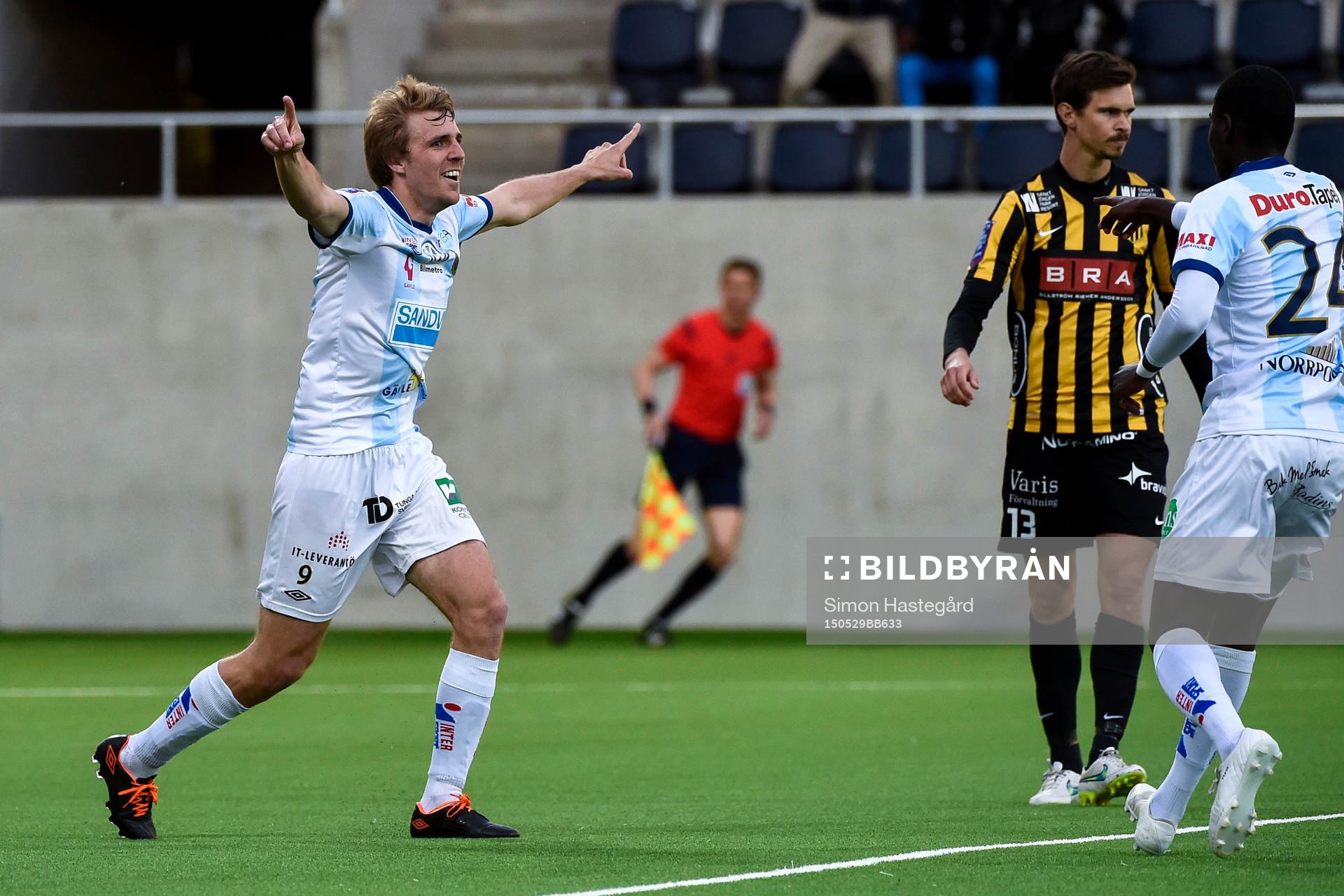 Gefles Johan Oremo jublar