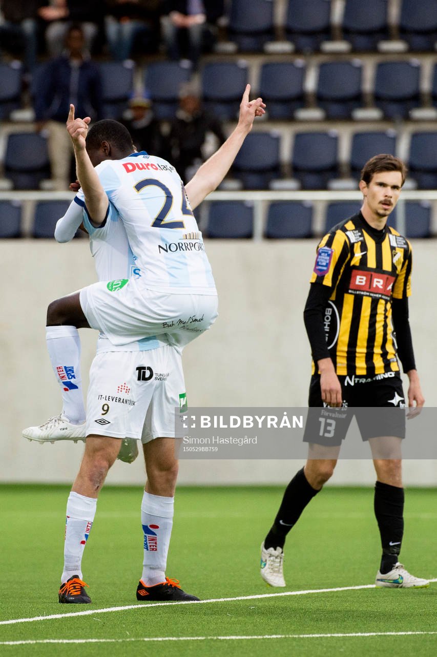 Gefles Tshutshu Tshakasua Wa omfanar Johan Oremo samtidigt