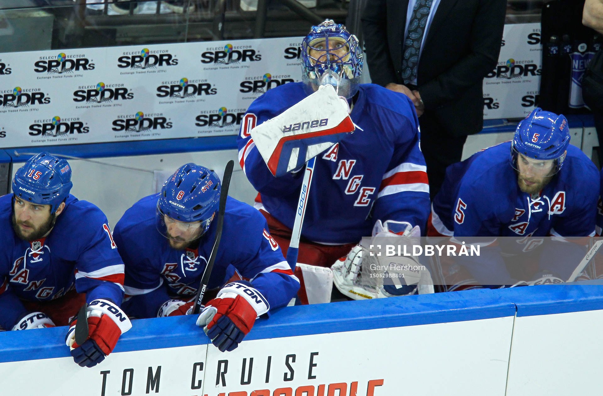 New York Rangers goalie Henrik Lundqvist sits