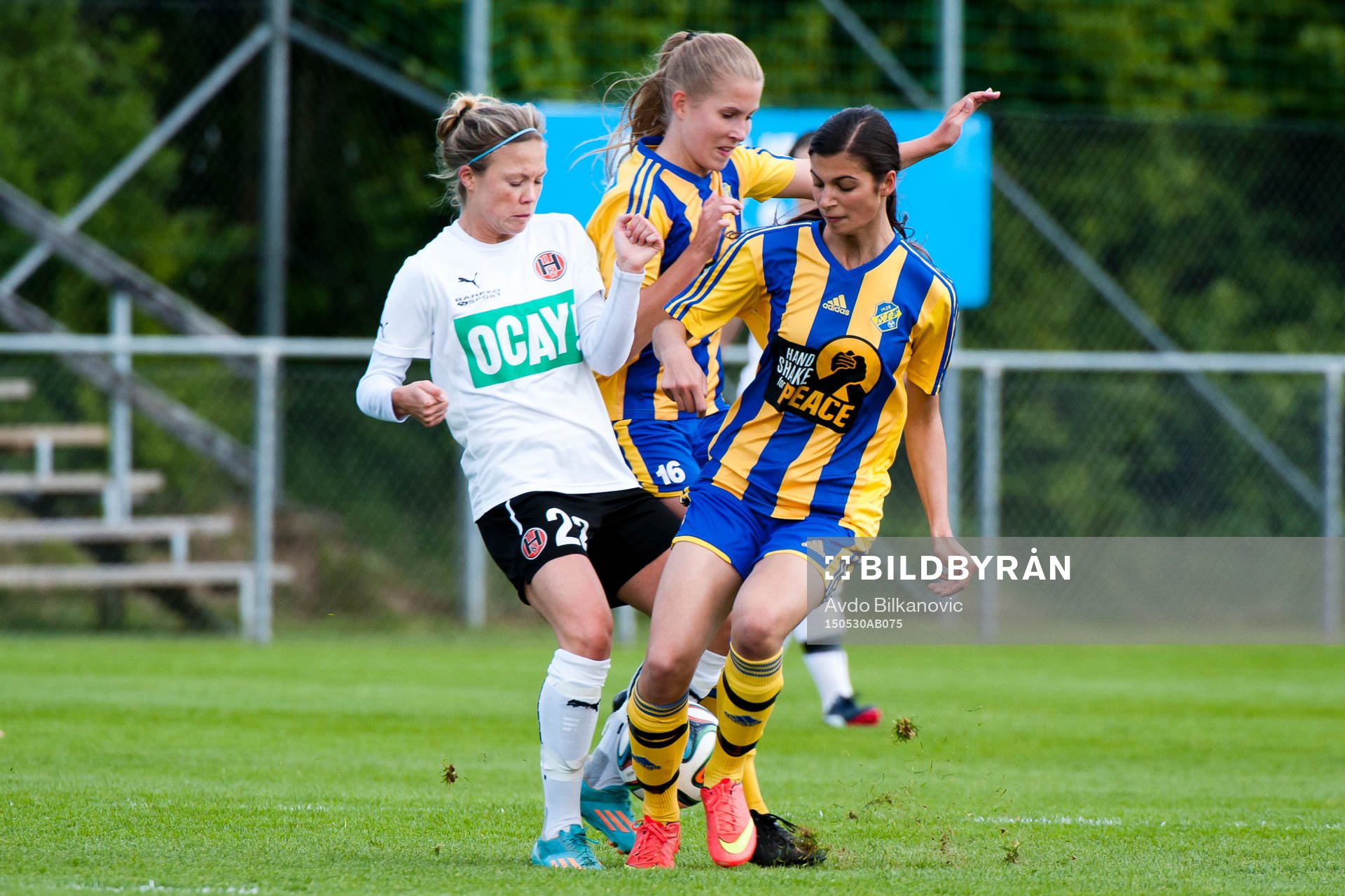 Hittarps Mathilda Härner i kamp mot Anna Sjöstrand och