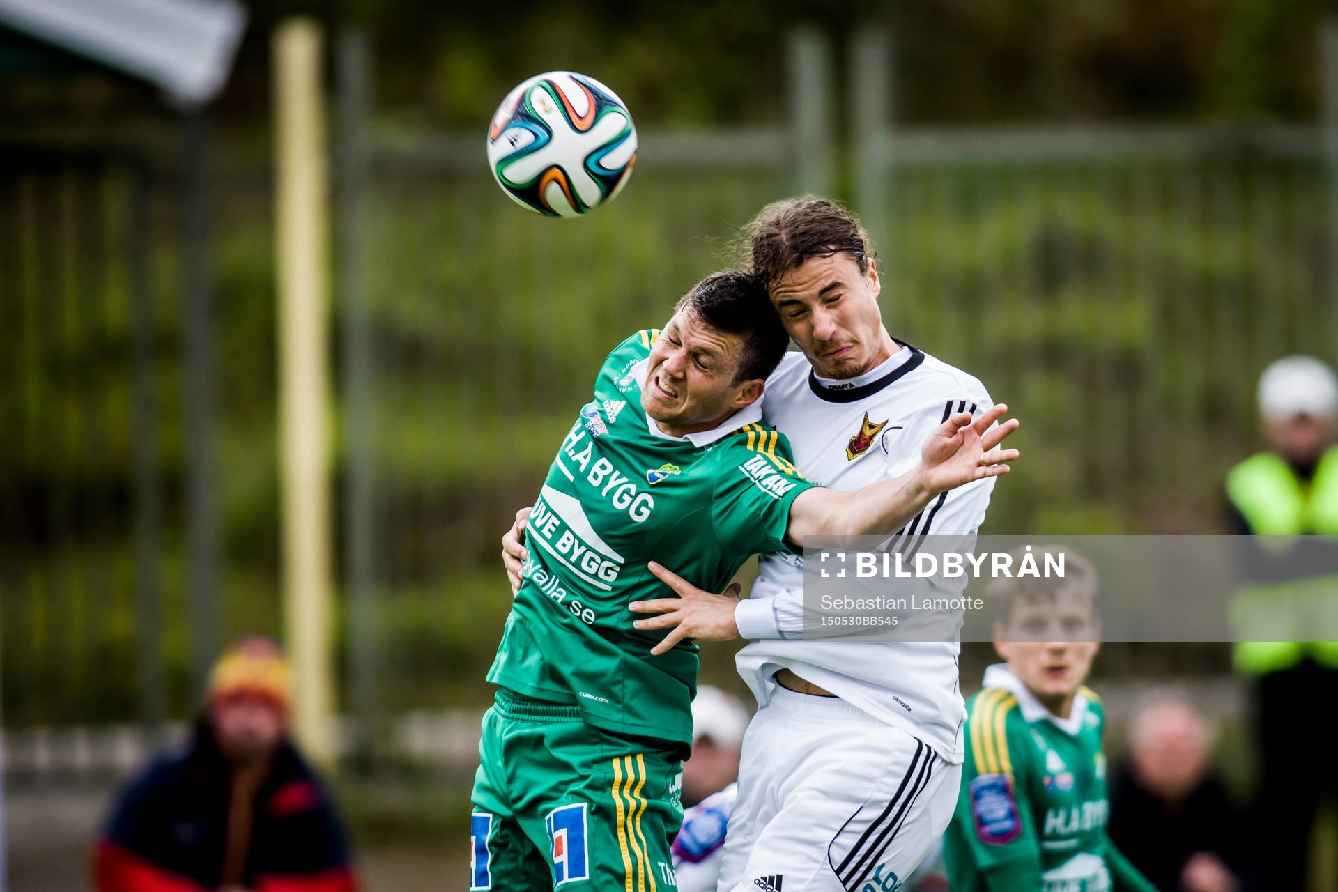 Östersunds  Jonathan Azulay (h) och Ljungskiles Hannes