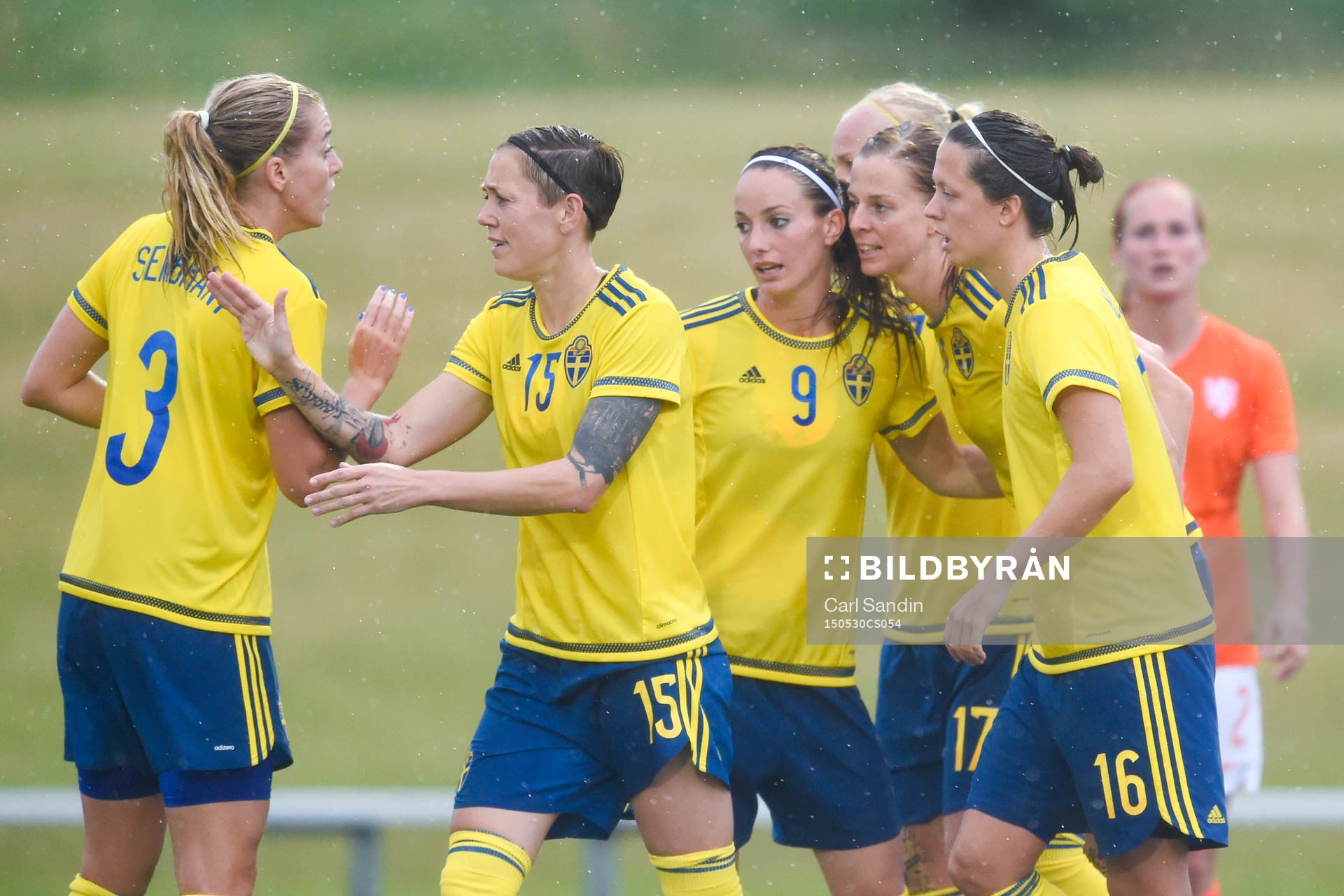 Sveriges Lotta Schelin jublar