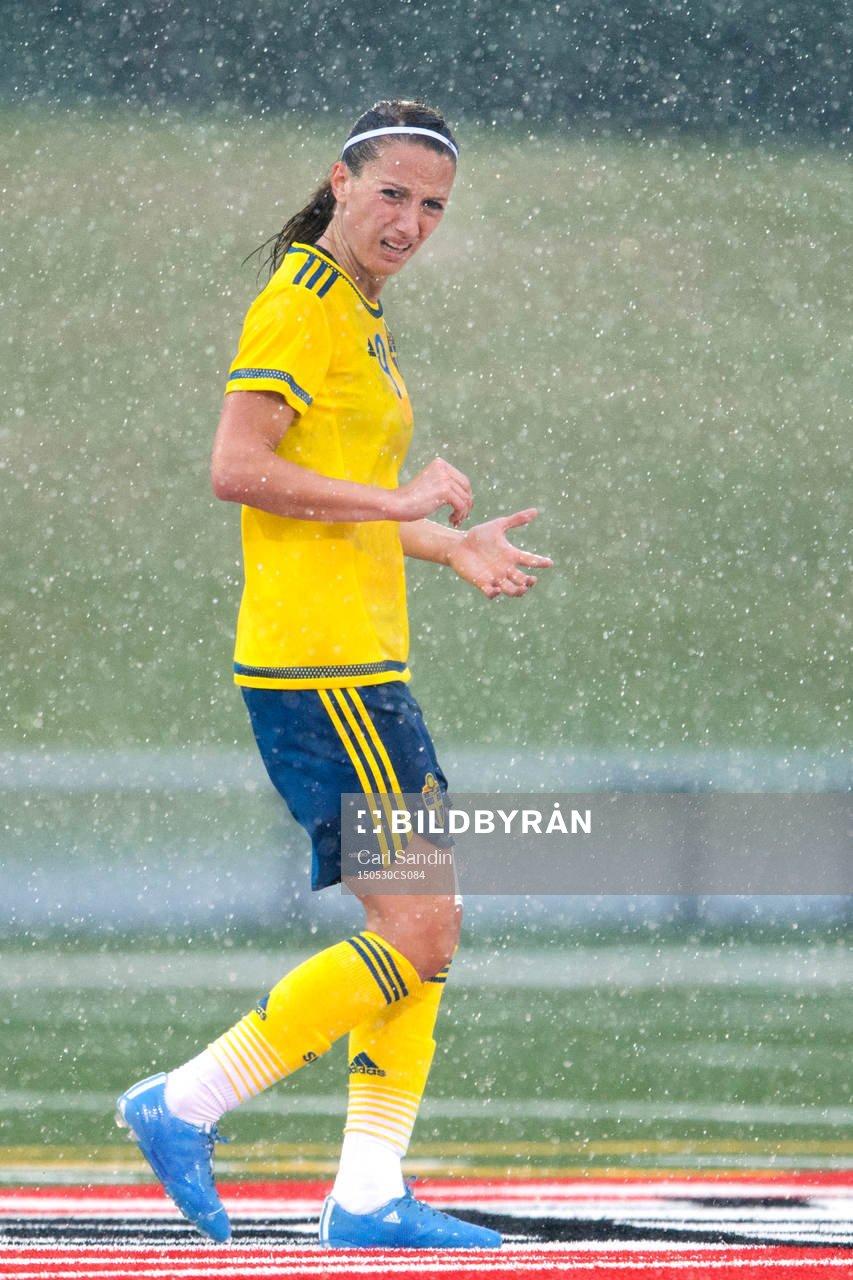 Sveriges Kosovare Asllani