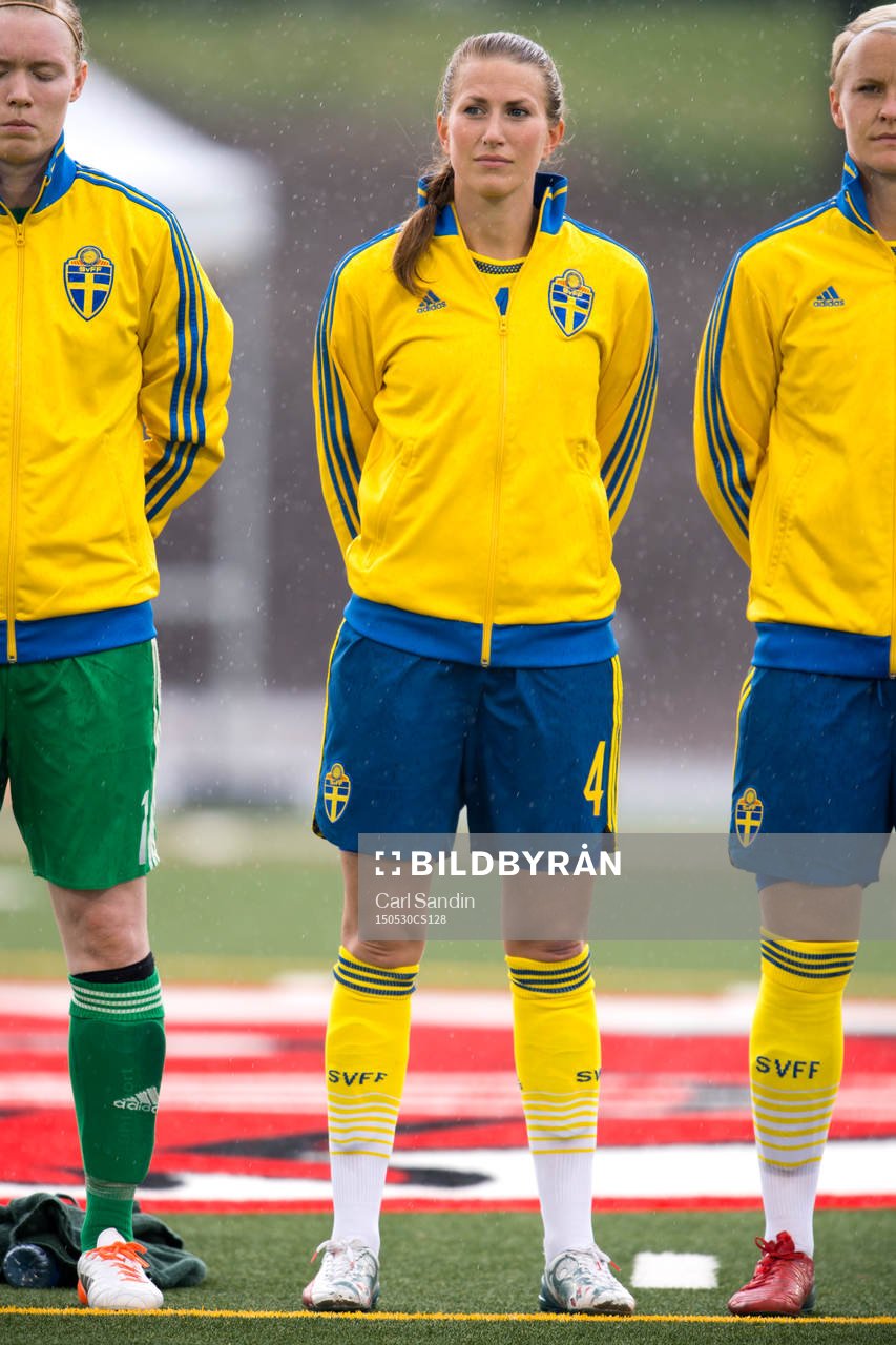 Sveriges Emma Berglund under en träningslandskamp i fotboll mellan Sverige och Nederländerna den 30 maj 2015 i Toronto.