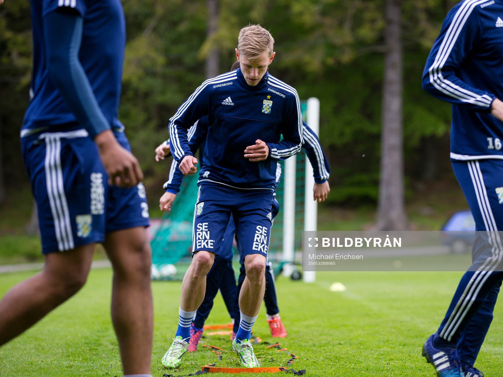 IFK Göteborgs Sören Rieks värmer upp