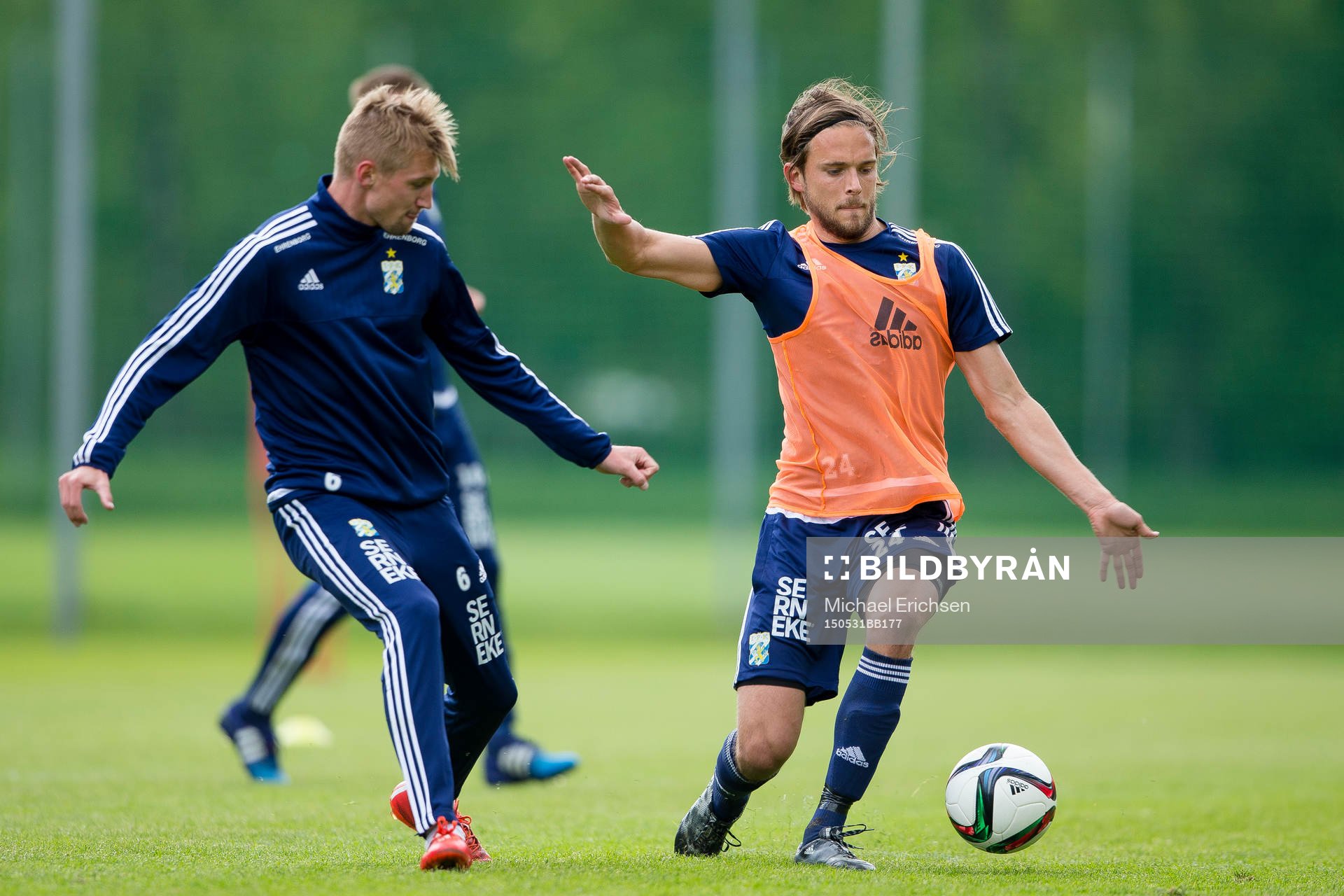 IFK Göteborgs Sebastian Eriksson mot Tom Pettersson