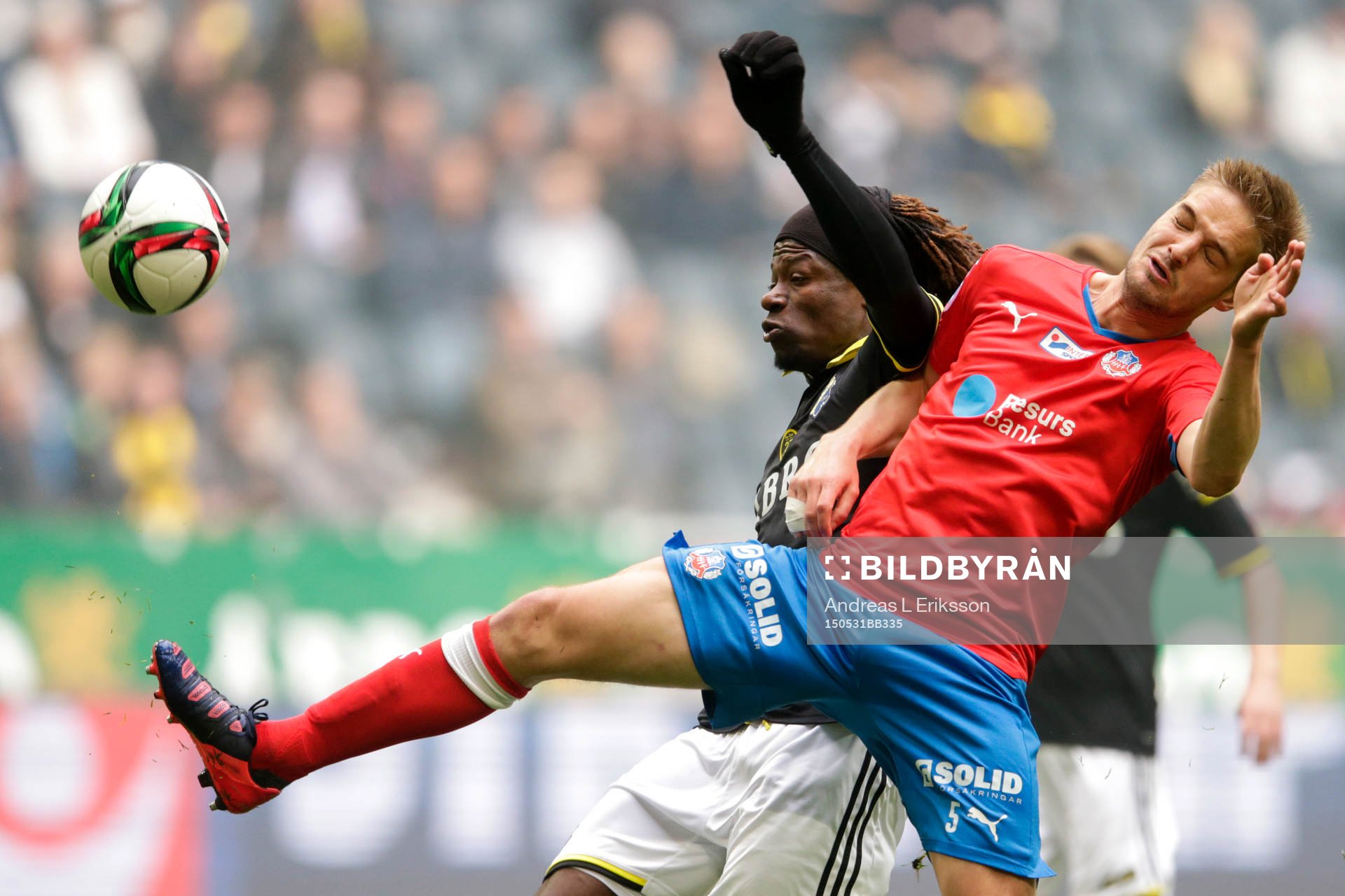 s Mohamed Bangura och Helsingborgs Johan Mårtensson