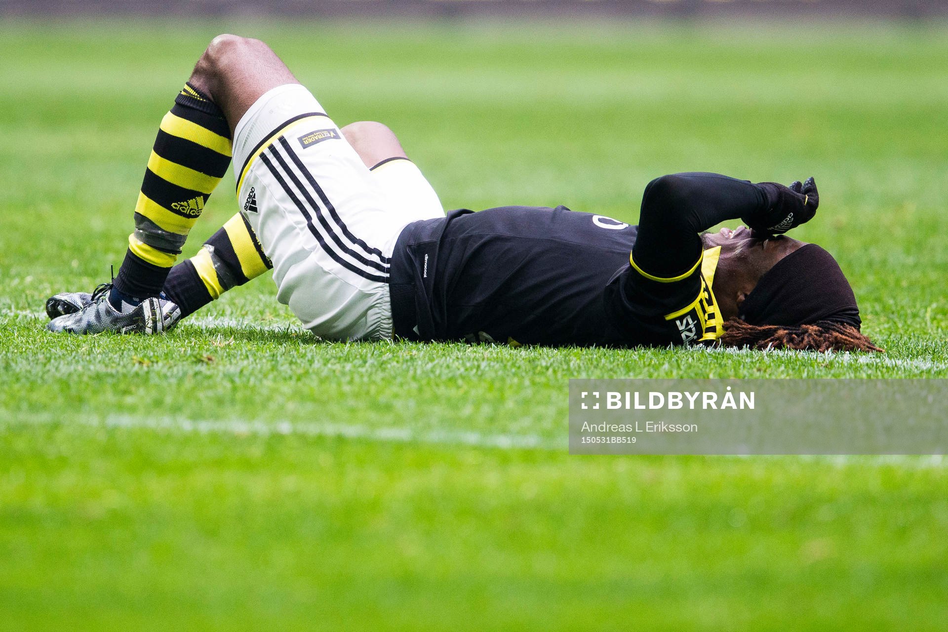 s Mohamed Bangura grinar illa