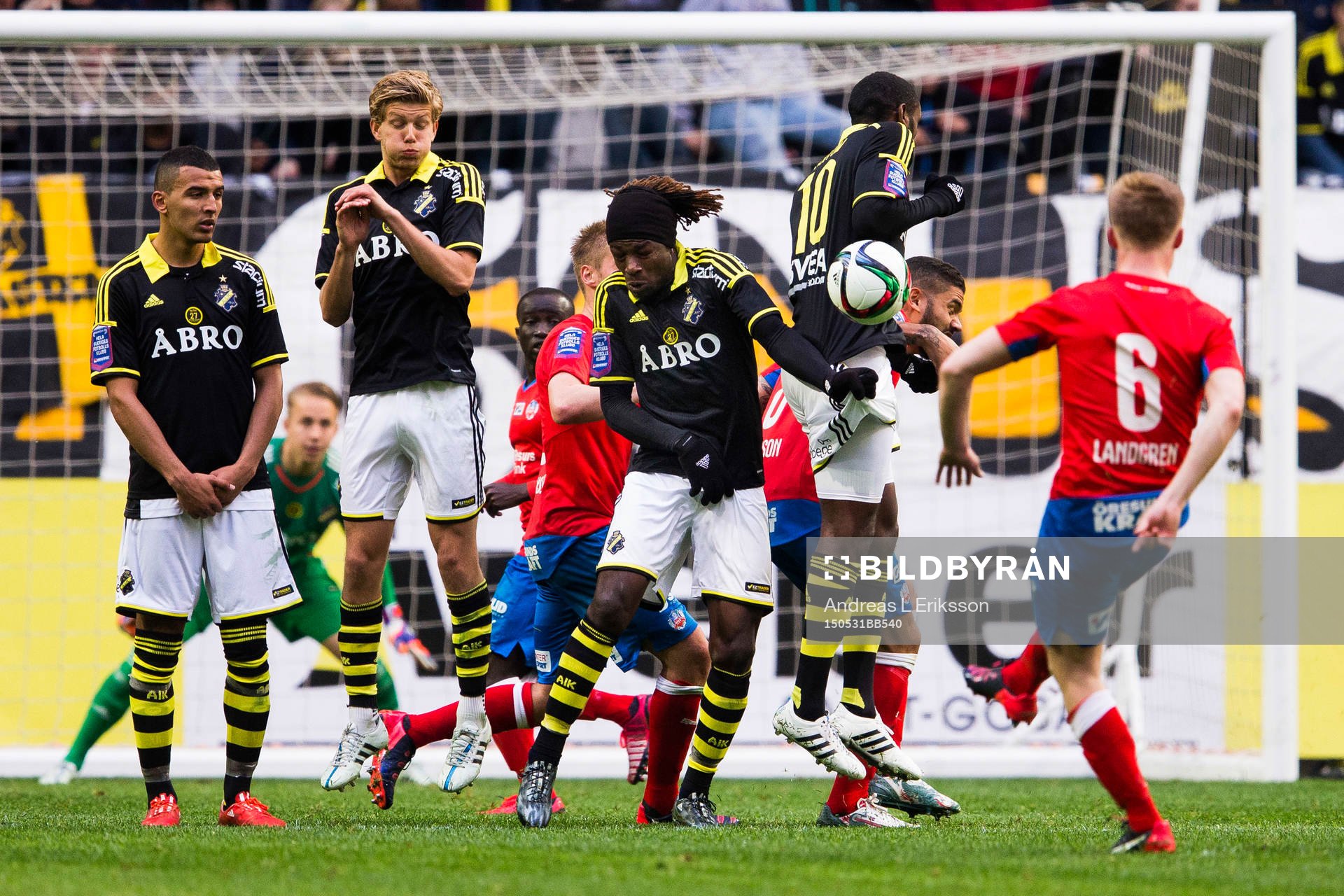 s Nabil Bahoui, Anton Jönsson Salétros, Mohamed Bangura