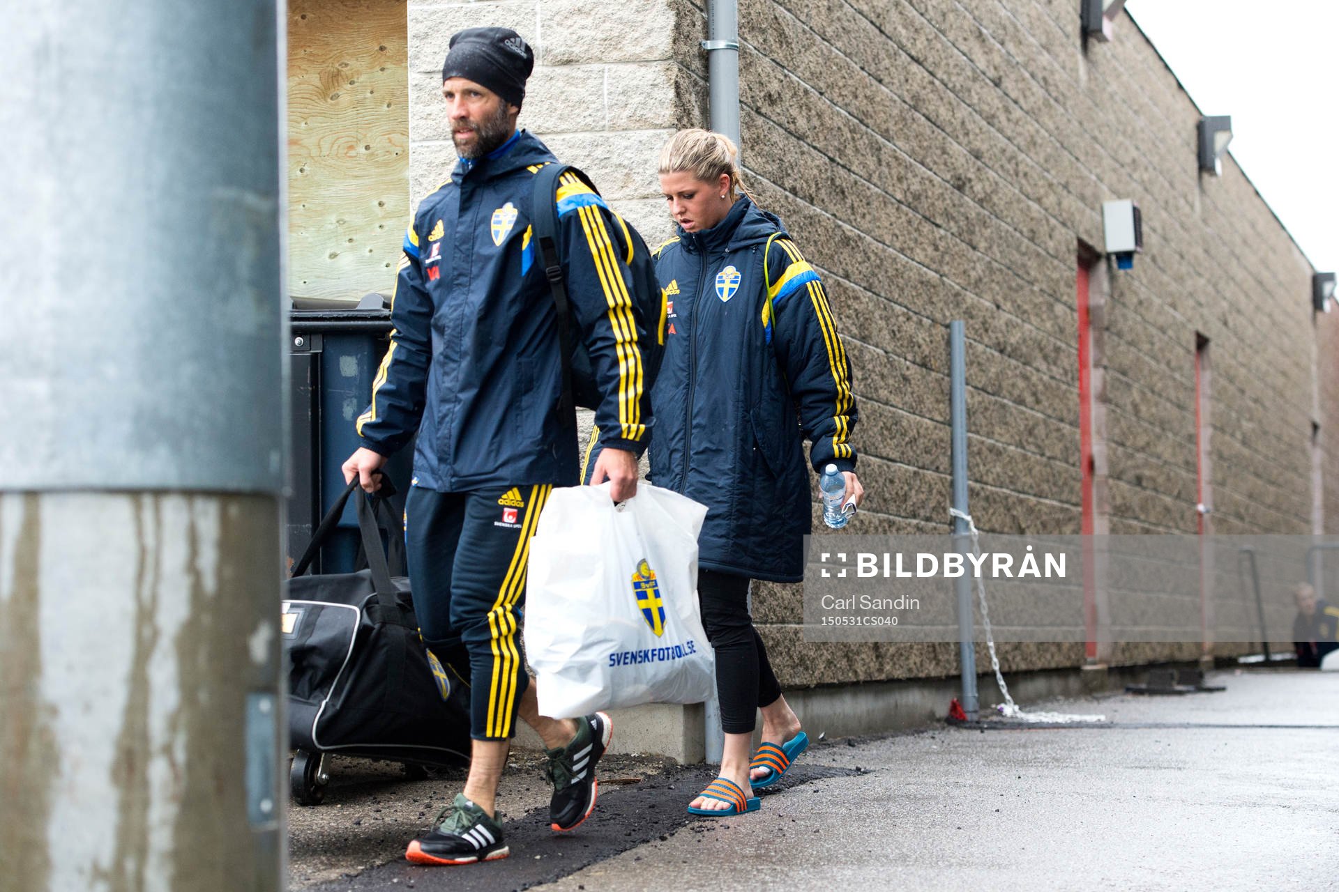 Sveriges tränare Matti Demegård och Olivia Schough